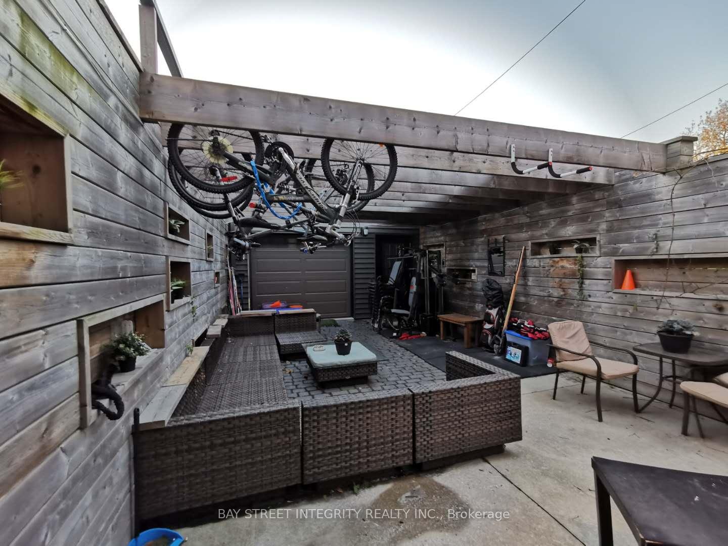 Photo 12 of Unit Basement, 488 Manning Avenue, Toronto, Palmerston-Little Italy — HOMEH