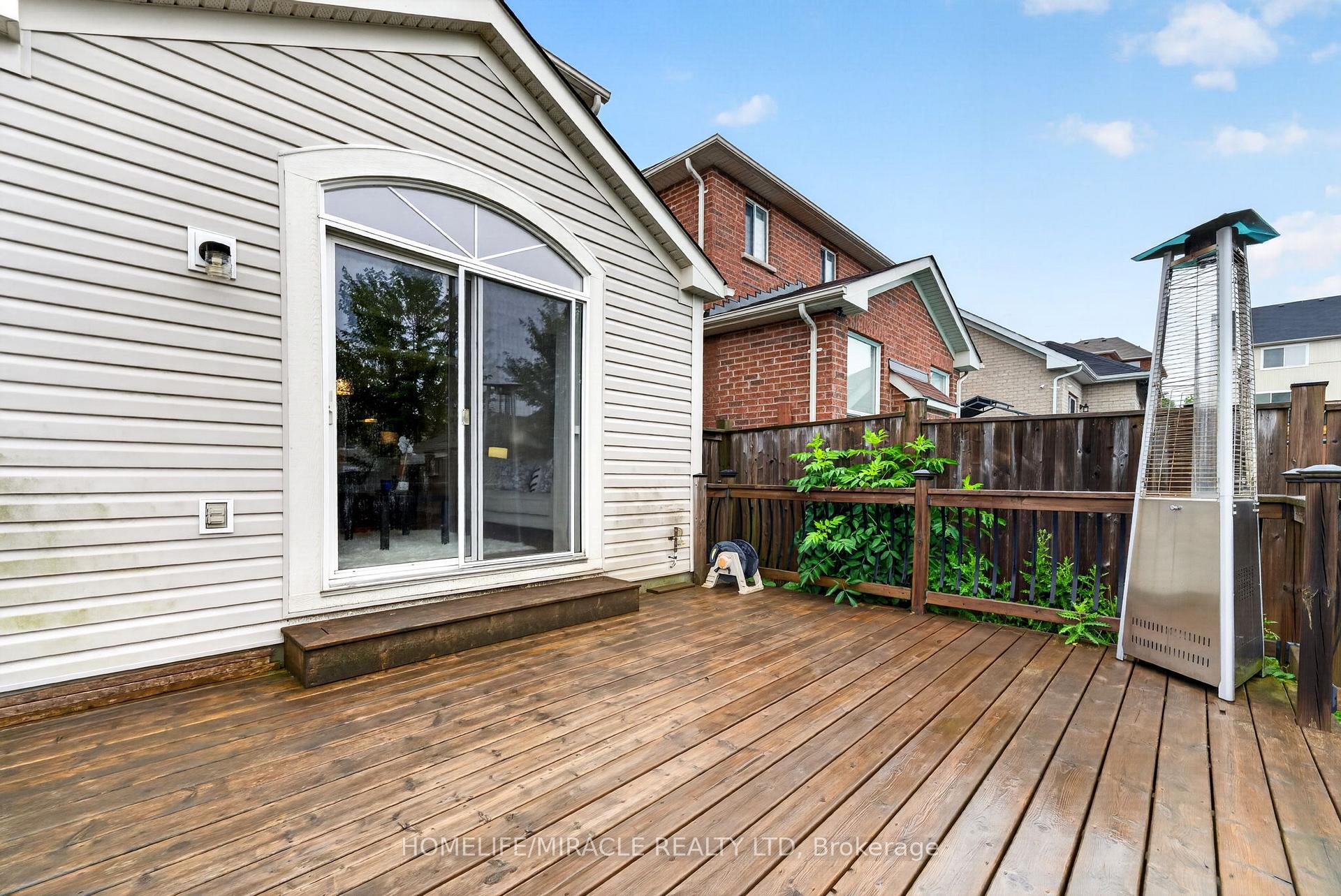Photo 23 of 1306 Whitelaw Avenue, Oshawa, Pinecrest — HOMEH