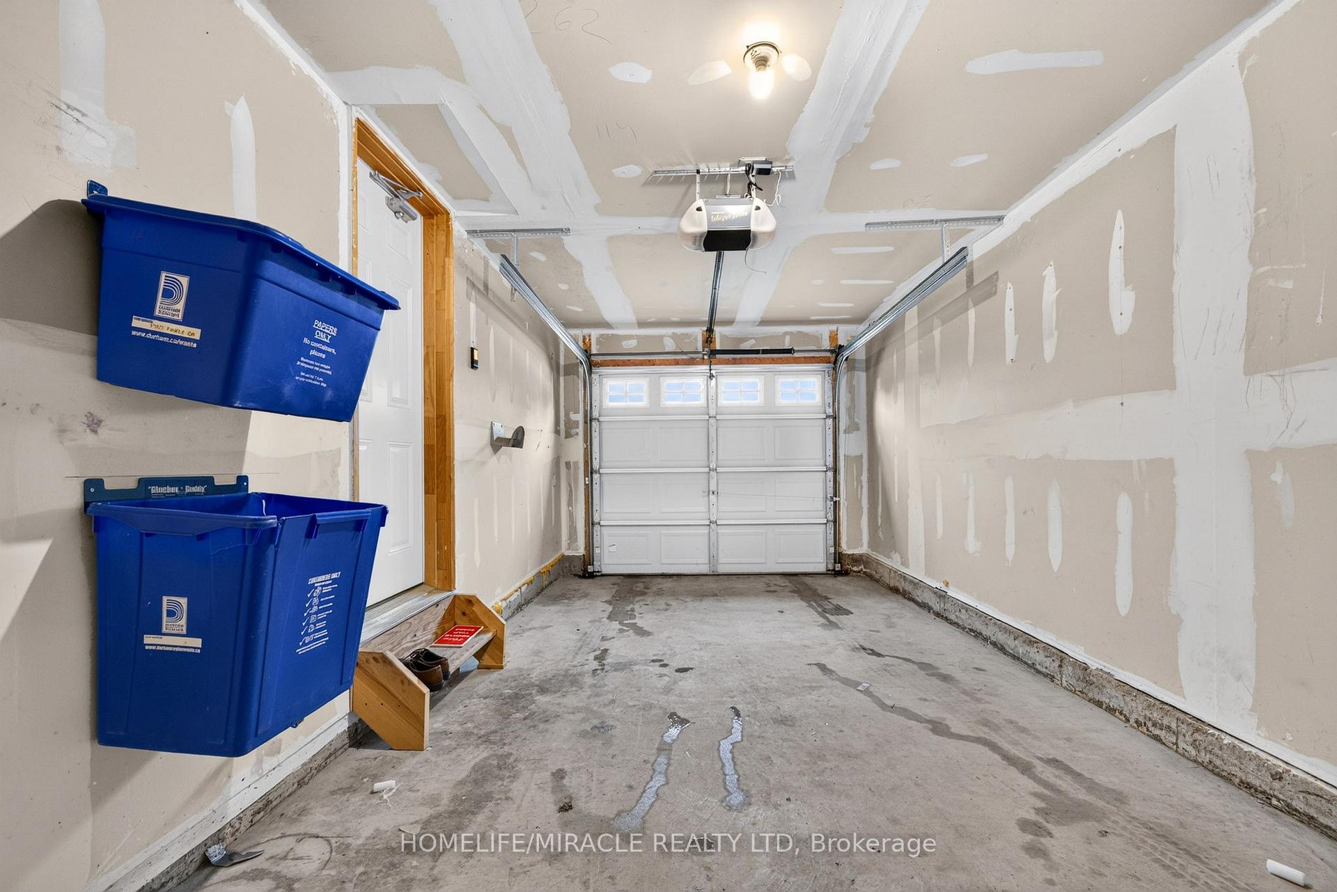 Photo 25 of 1306 Whitelaw Avenue, Oshawa, Pinecrest — HOMEH