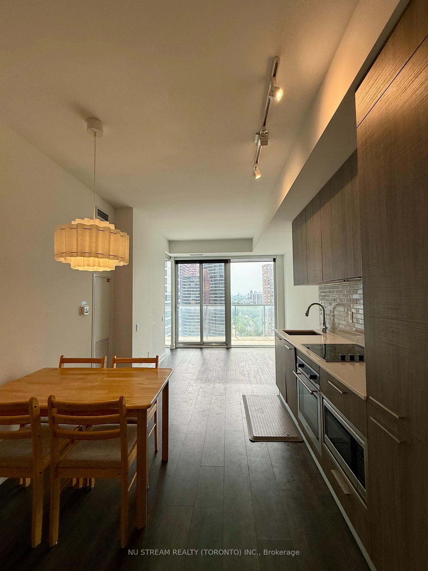 Photo 2 of Unit 2010, 3 Gloucester Street, Toronto, Church-Yonge Corridor — HOMEH