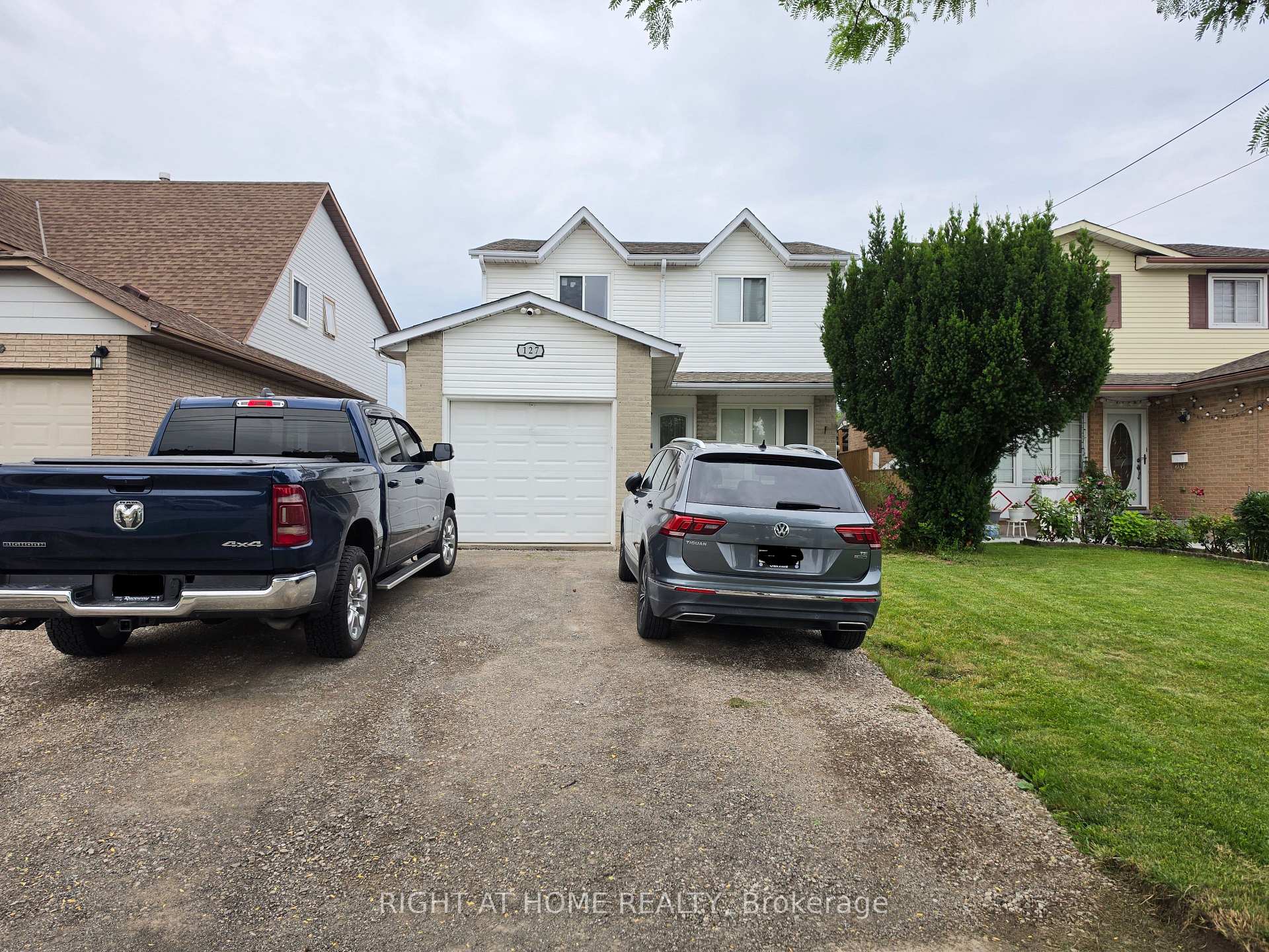 Photo 1 of 127 Dewitt Road, Hamilton, Stoney Creek — HOMEH