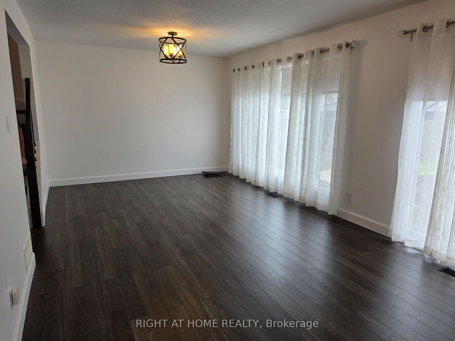 Photo 11 of 127 Dewitt Road, Hamilton, Stoney Creek — HOMEH
