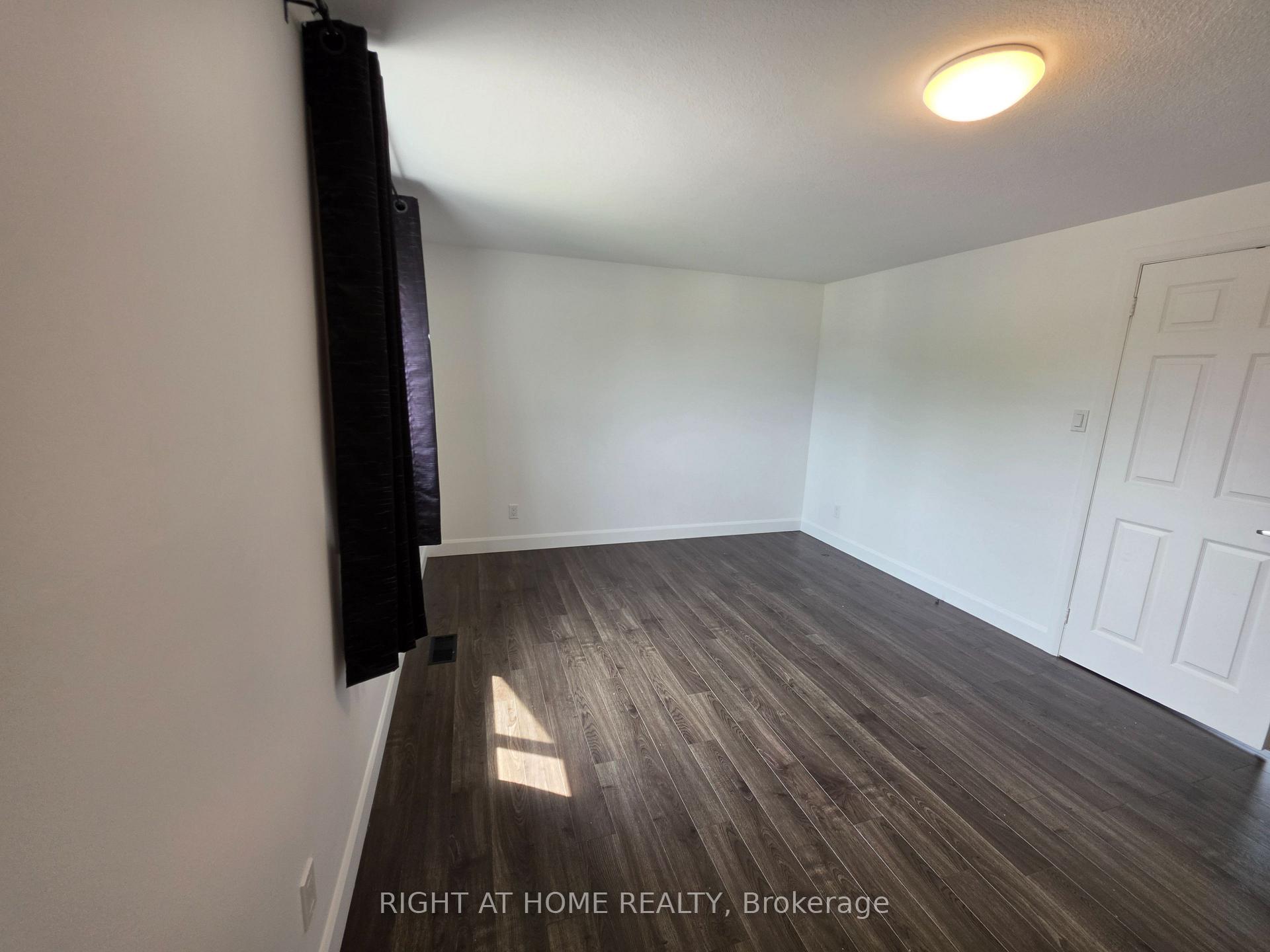 Photo 20 of 127 Dewitt Road, Hamilton, Stoney Creek — HOMEH