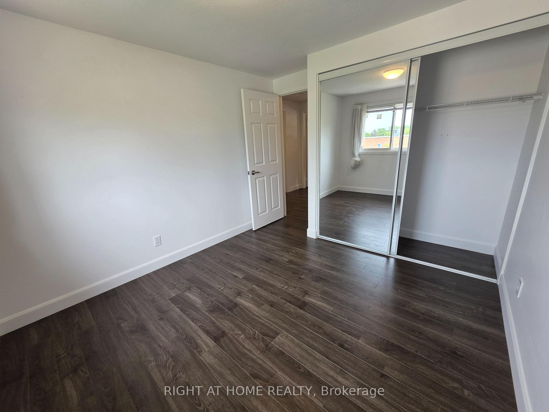 Photo 21 of 127 Dewitt Road, Hamilton, Stoney Creek — HOMEH