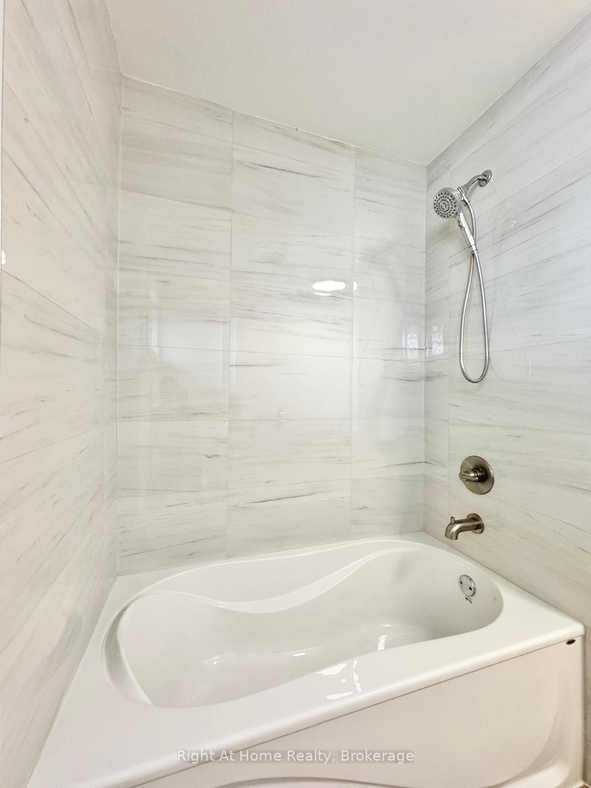 Photo 10 of 221 First Road E, Hamilton, Rural Stoney Creek — HOMEH