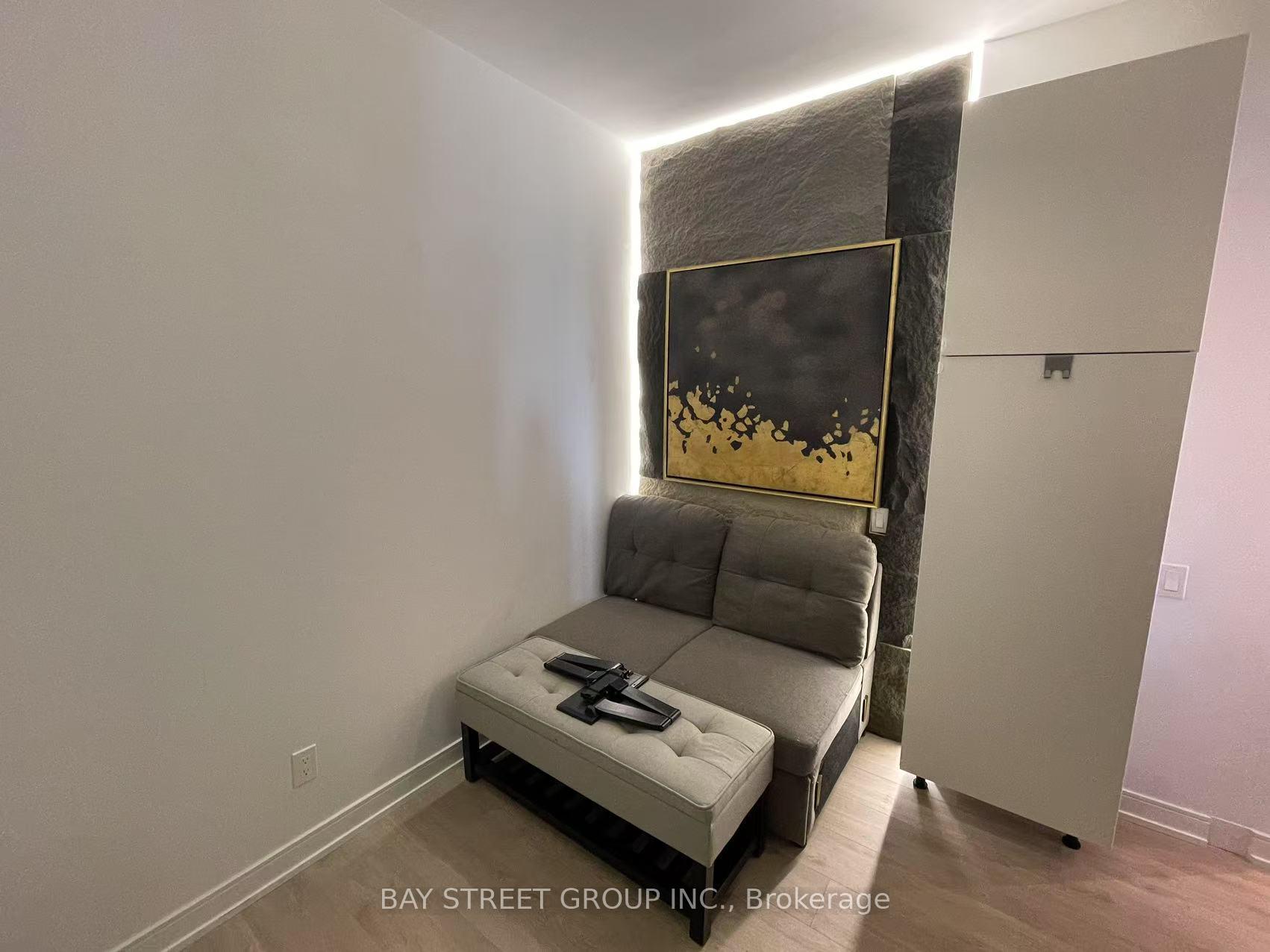 Photo 3 of Unit 1713, 3 Gloucester Street, Toronto, Church-Yonge Corridor — HOMEH