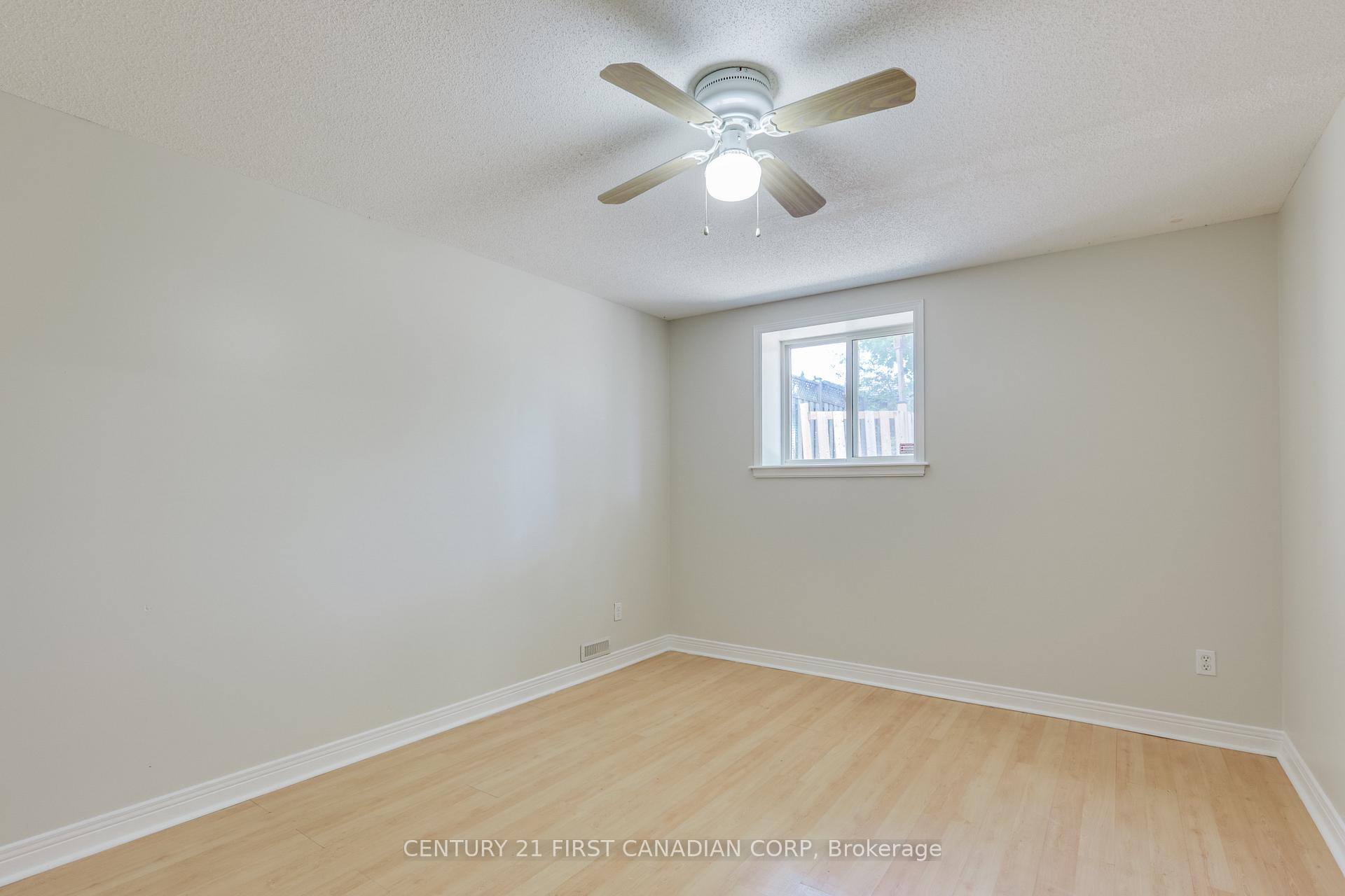 Photo 31 of 604 Talltree Crescent, London, East I — HOMEH