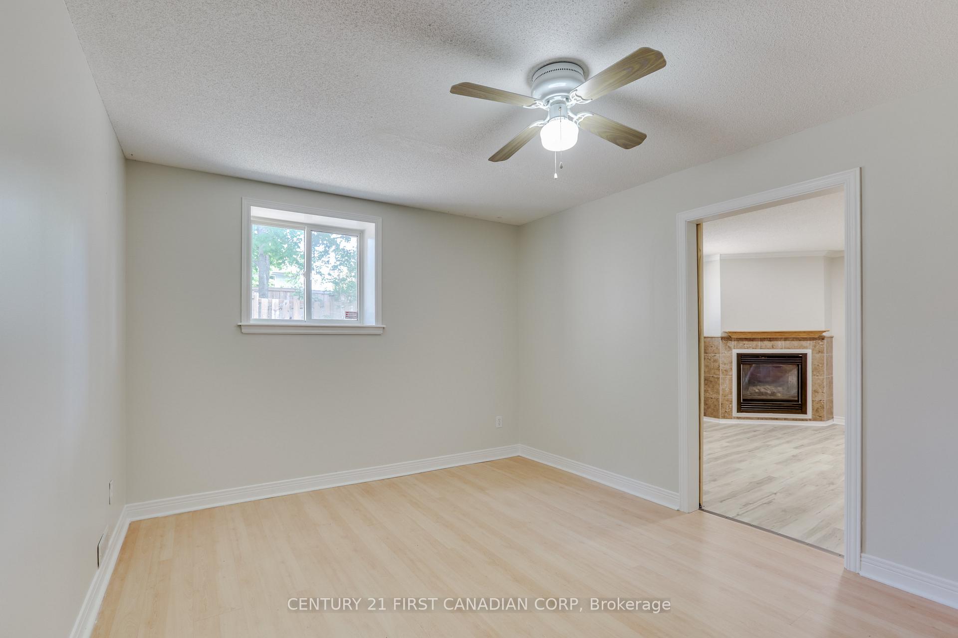 Photo 33 of 604 Talltree Crescent, London, East I — HOMEH