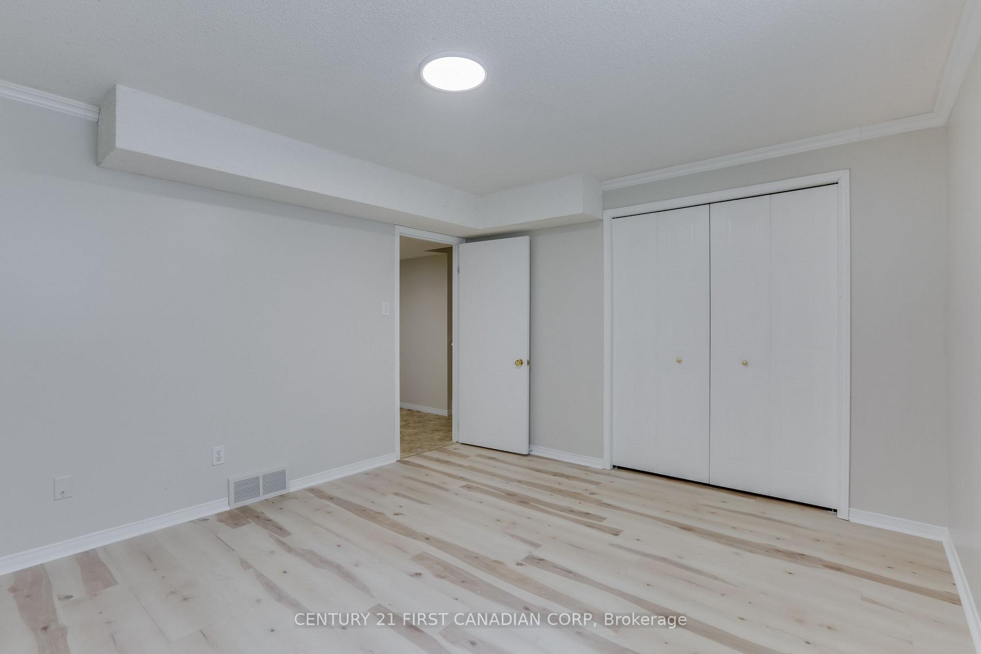 Photo 40 of 604 Talltree Crescent, London, East I — HOMEH