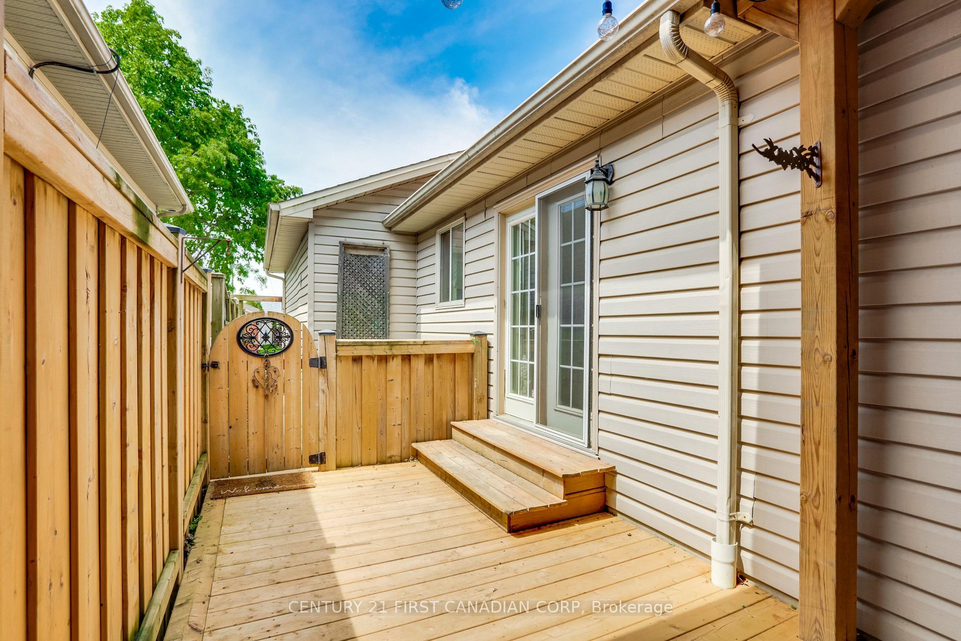 Photo 42 of 604 Talltree Crescent, London, East I — HOMEH