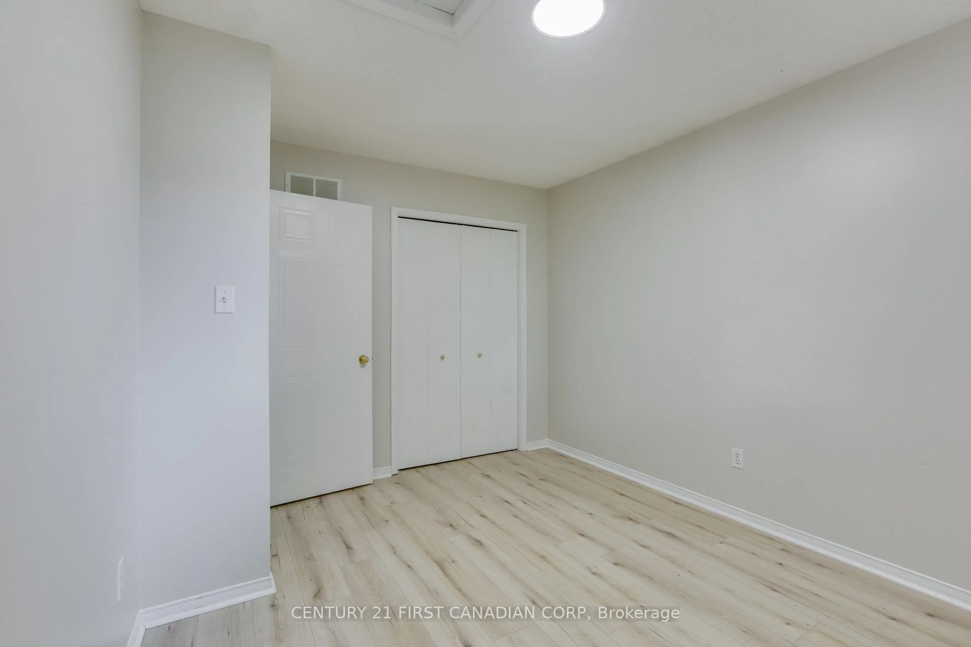 Photo 50 of 604 Talltree Crescent, London, East I — HOMEH