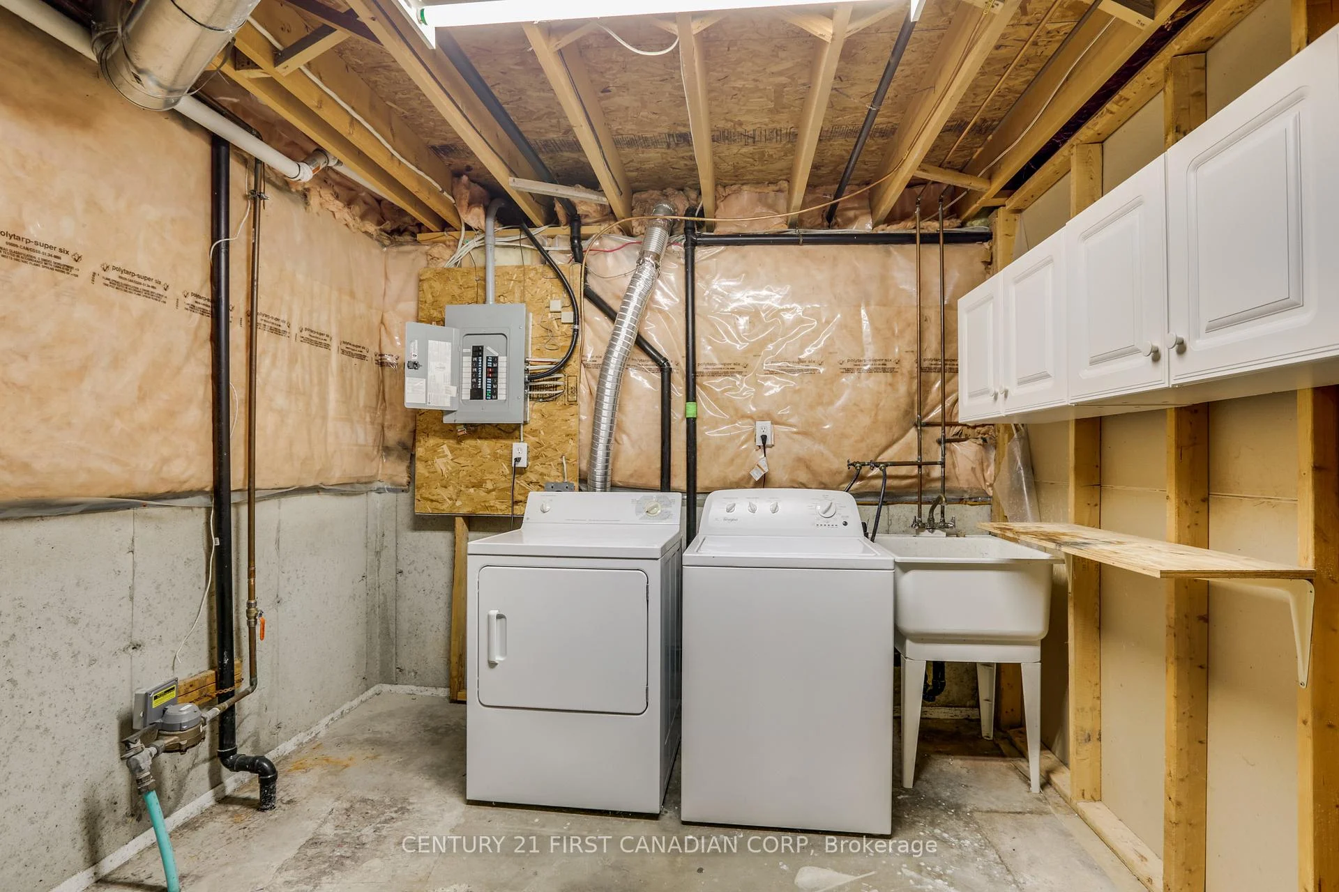 Photo 57 of 604 Talltree Crescent, London, East I — HOMEH