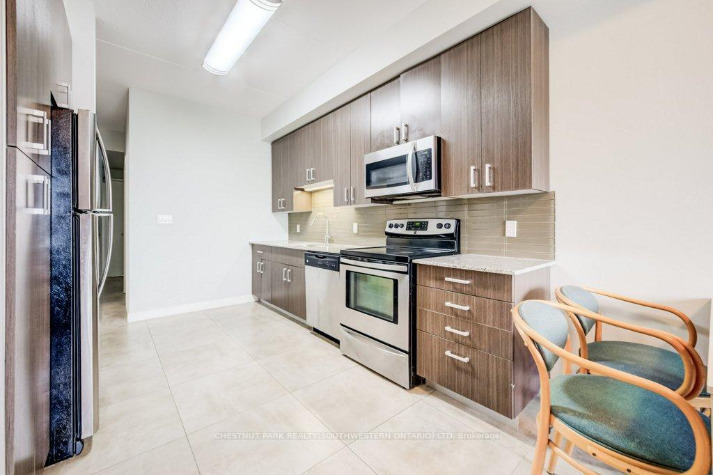 Photo 9 of Unit B601, 62 Balsam Street, Waterloo, Beechwood/University — HOMEH