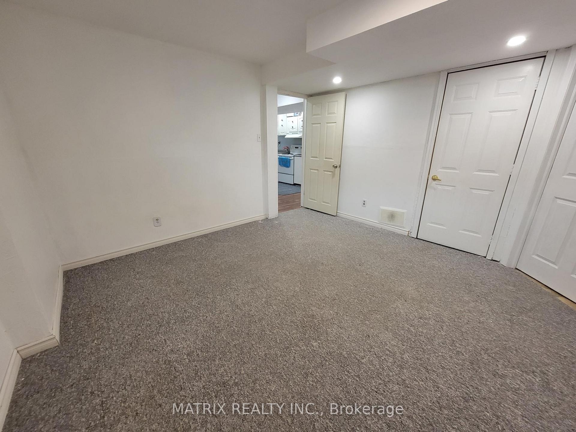 Photo 6 of Unit Unit #1, 17 Summerlea Court, Clarington, Courtice — HOMEH