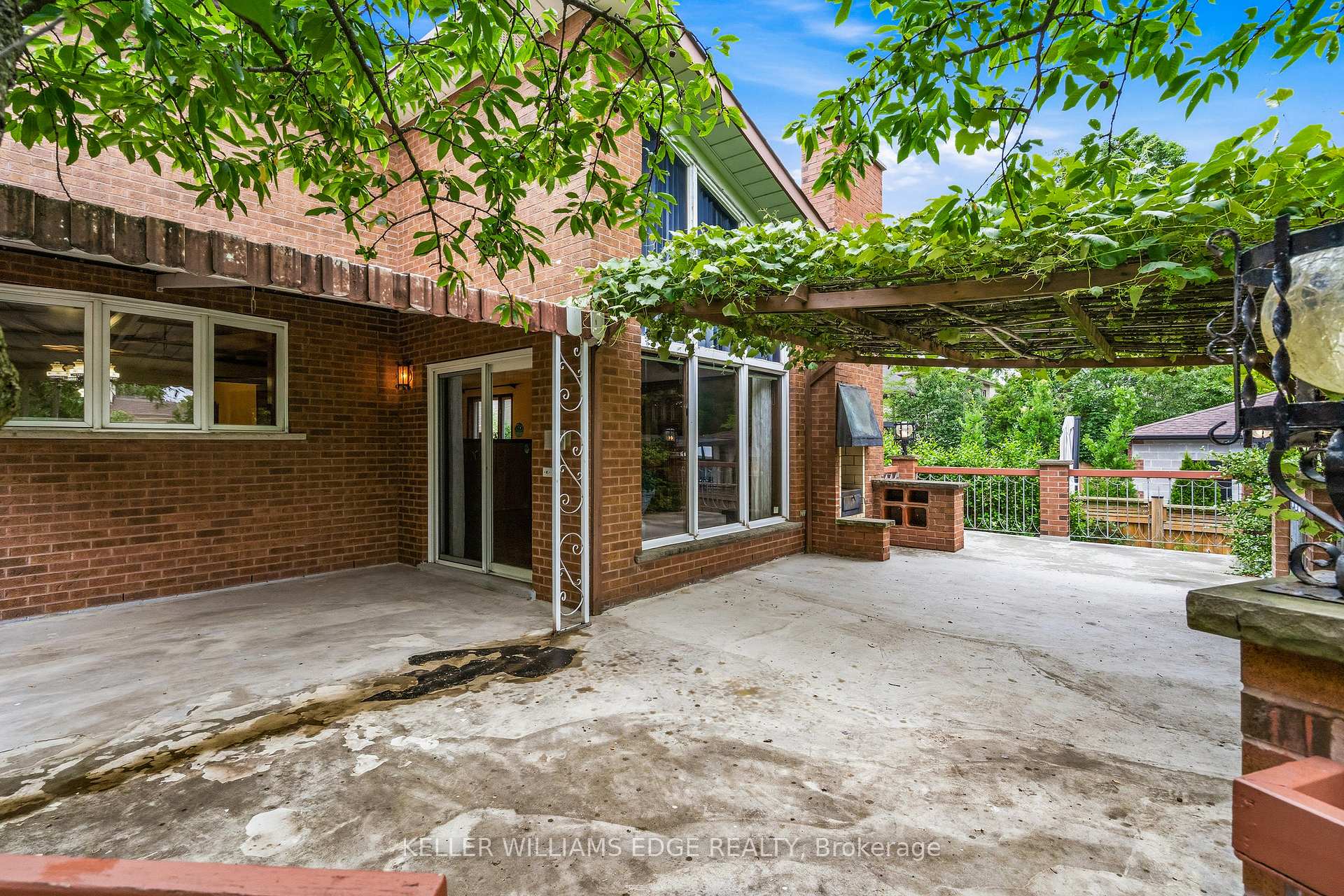 Photo 10 of 43 Braecrest Avenue, Etobicoke, Humber Heights — HOMEH