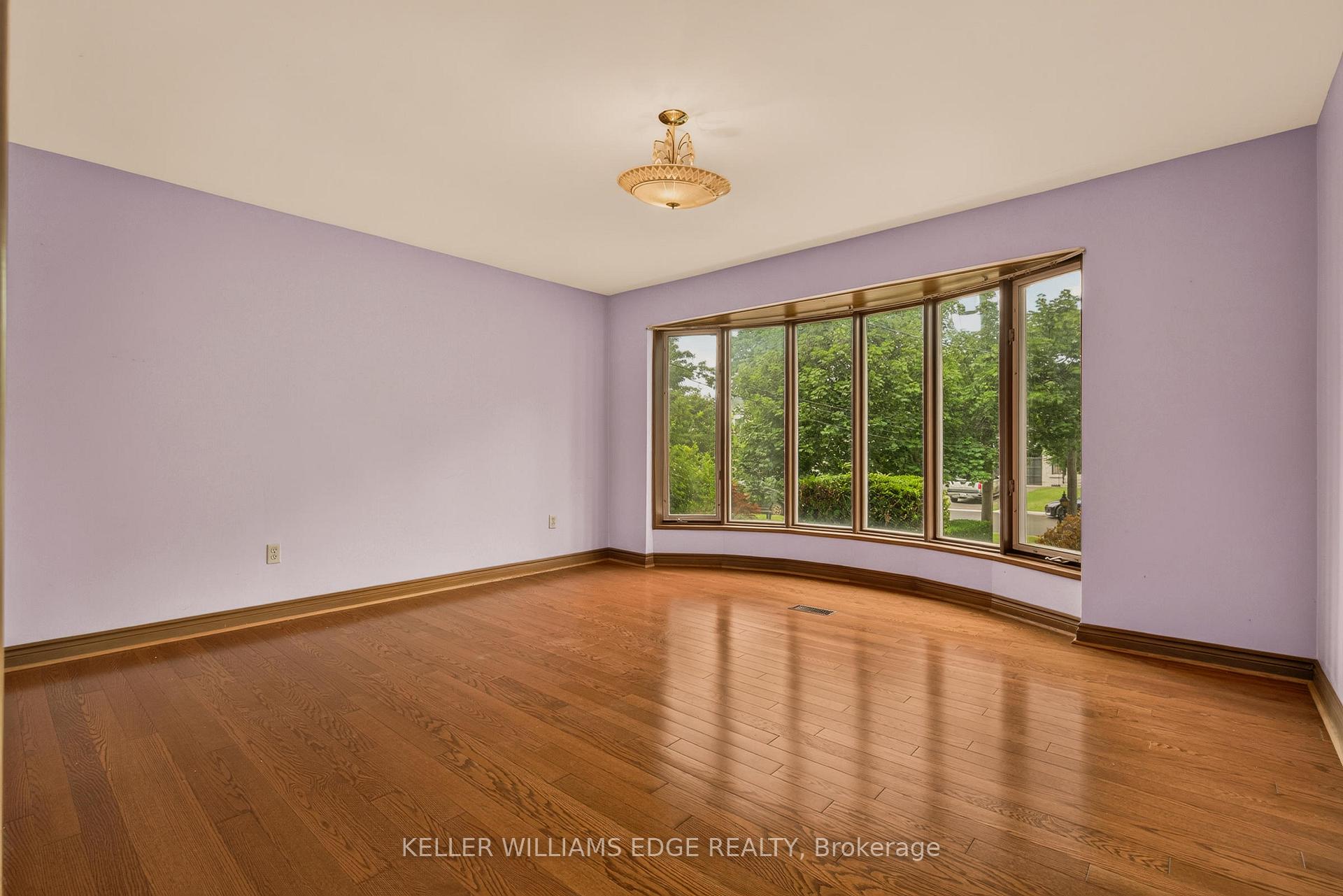 Photo 15 of 43 Braecrest Avenue, Etobicoke, Humber Heights — HOMEH