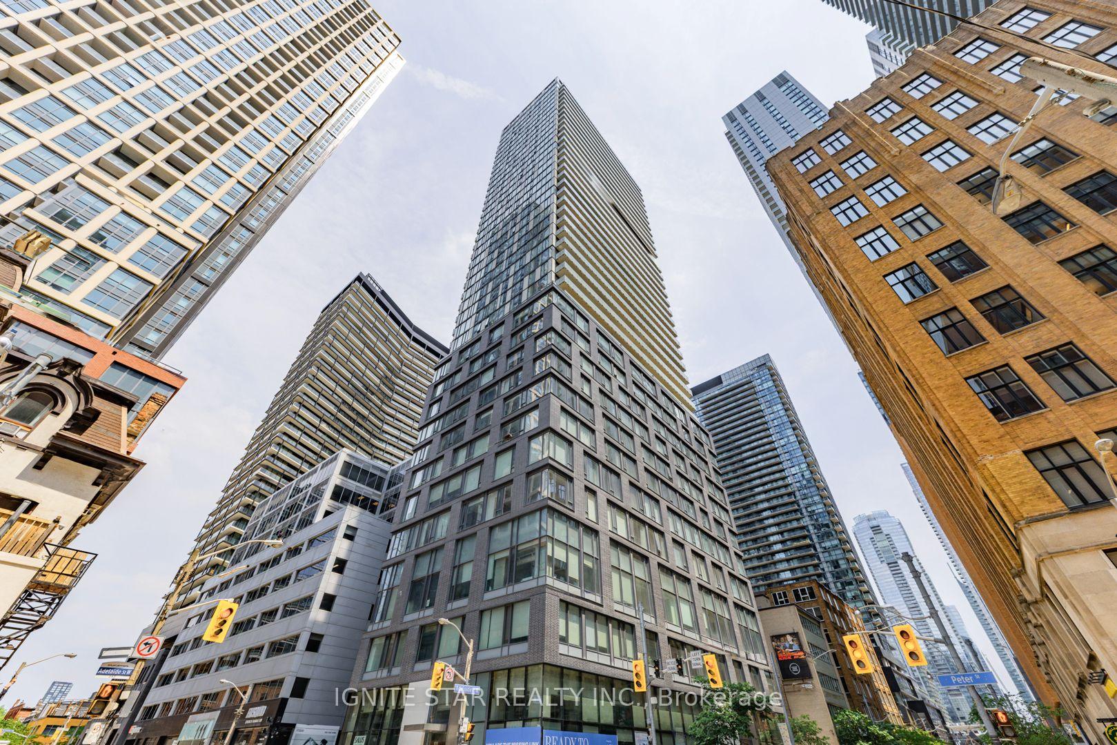 Front of Unit 1509, 101 Peter Street W