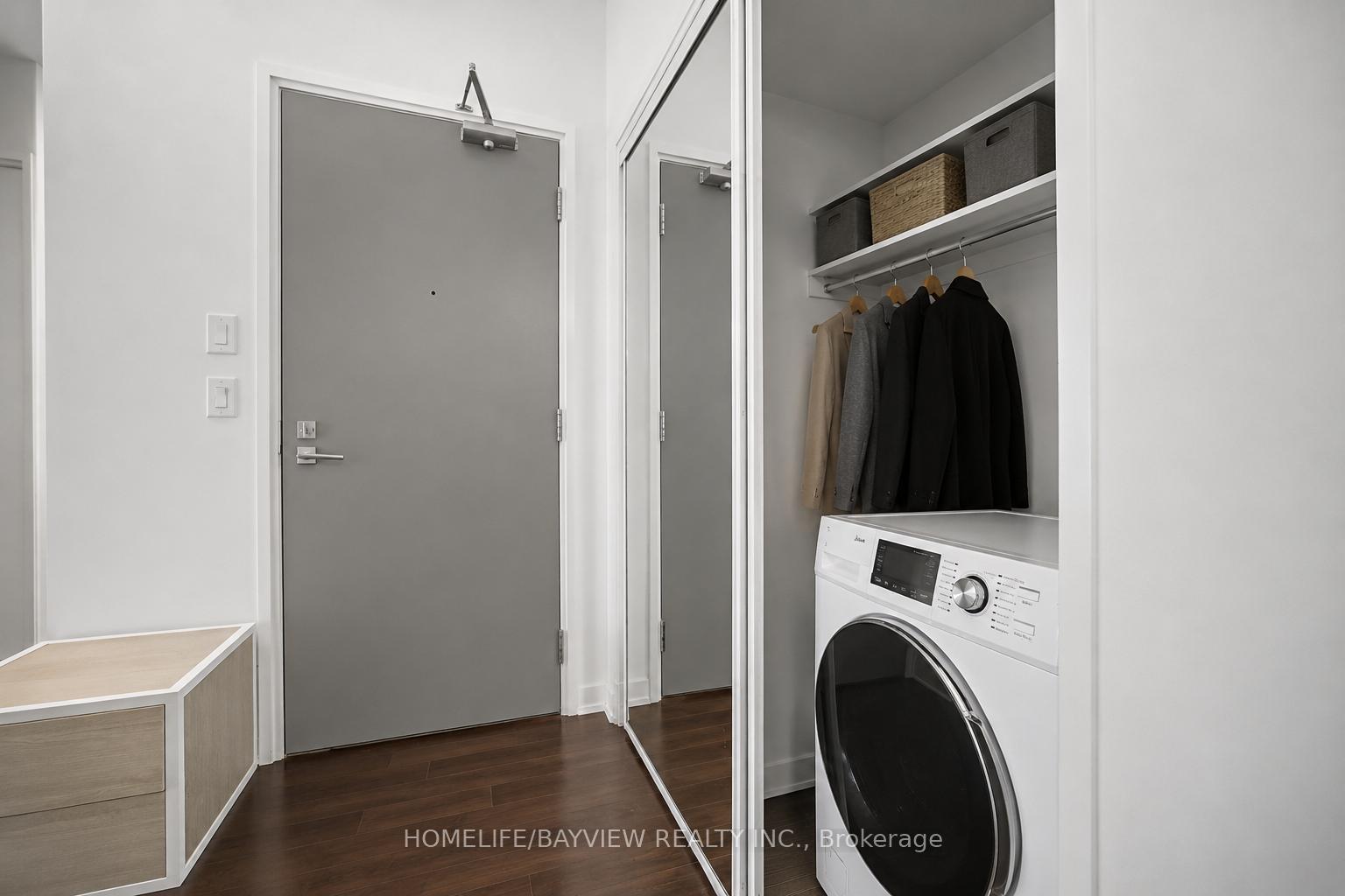 Photo 4 of Unit 1408, 7165 Yonge Street, Markham, Grandview — HOMEH