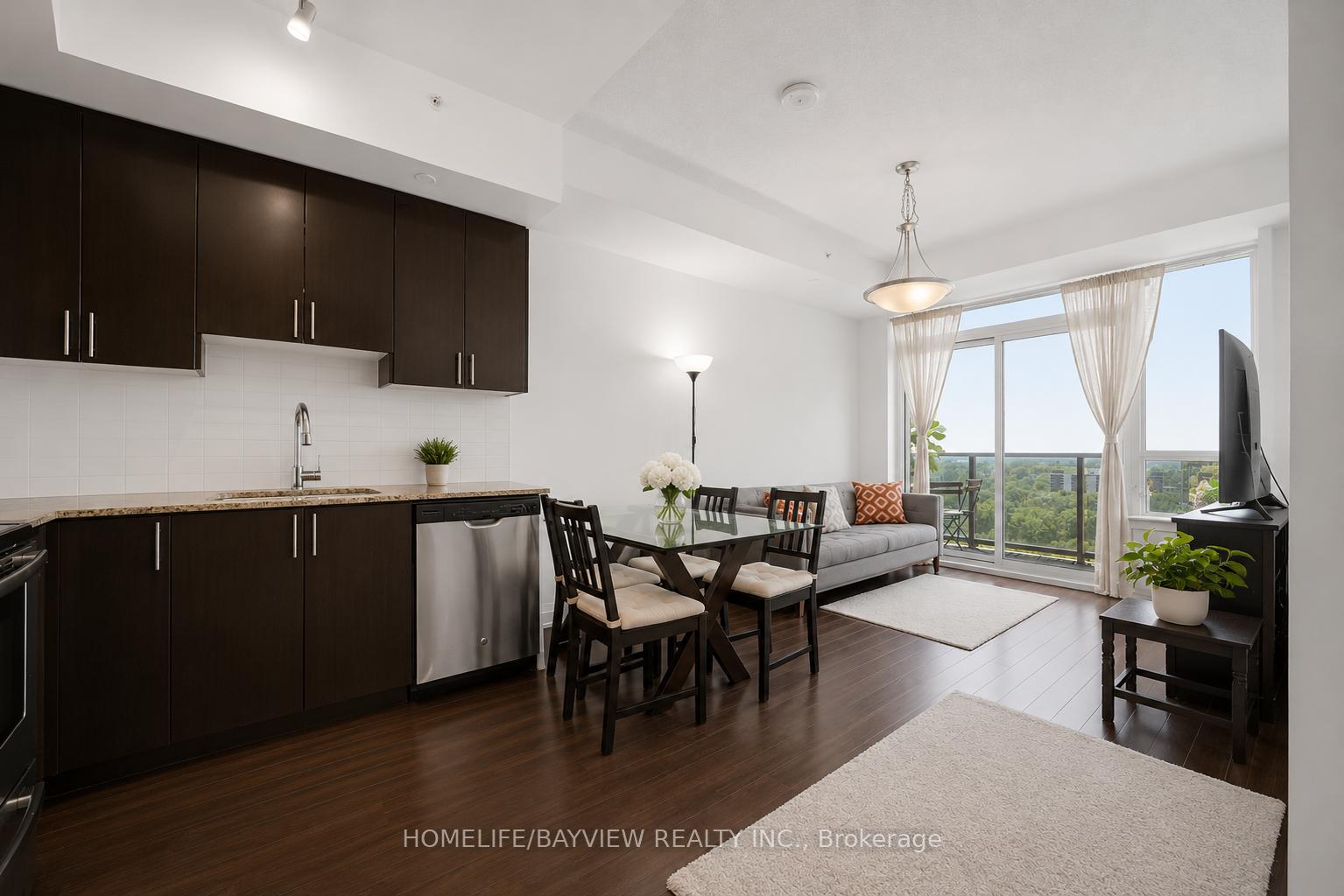 Photo 7 of Unit 1408, 7165 Yonge Street, Markham, Grandview — HOMEH