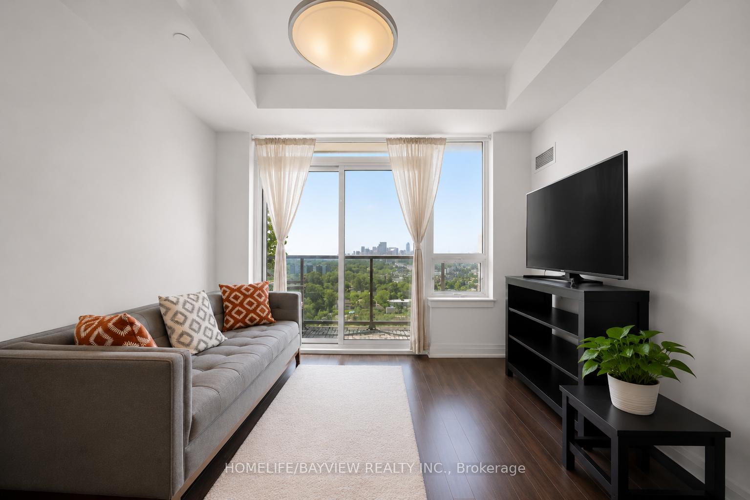 Photo 8 of Unit 1408, 7165 Yonge Street, Markham, Grandview — HOMEH