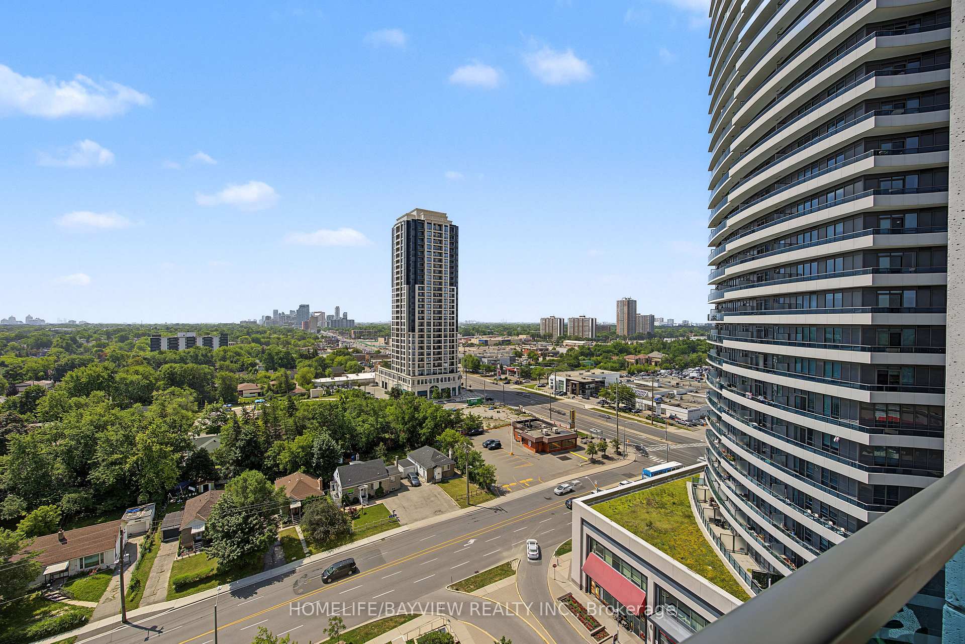 Photo 18 of Unit 1408, 7165 Yonge Street, Markham, Grandview — HOMEH