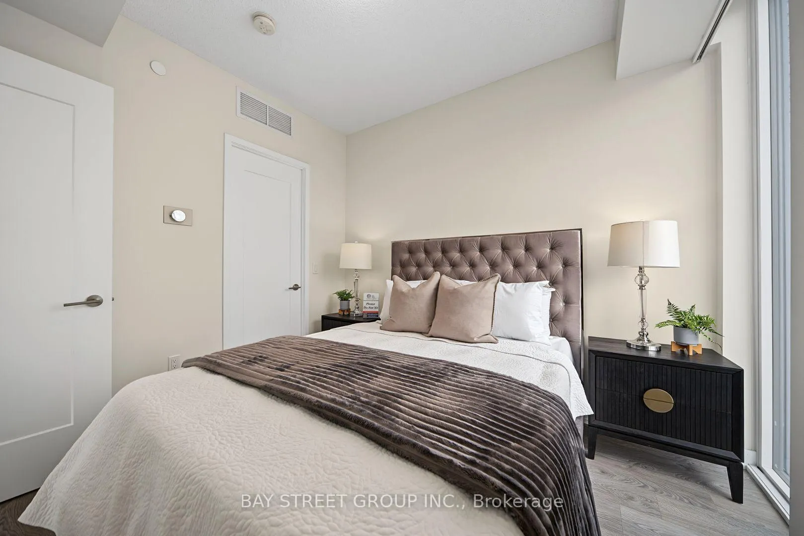Photo 24 of Unit 3901, 99 John St, Toronto, Waterfront Communities — HOMEH
