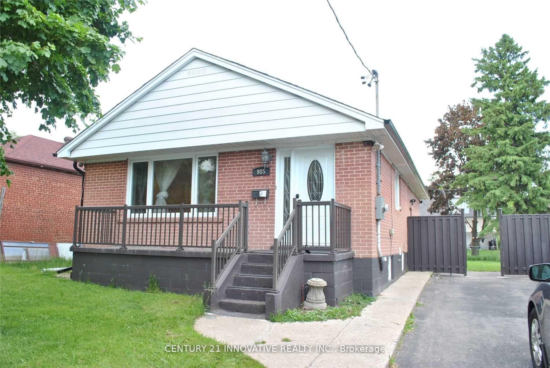 Photo of Unit BSMT Studio Space, 985 Victoria Park Avenue