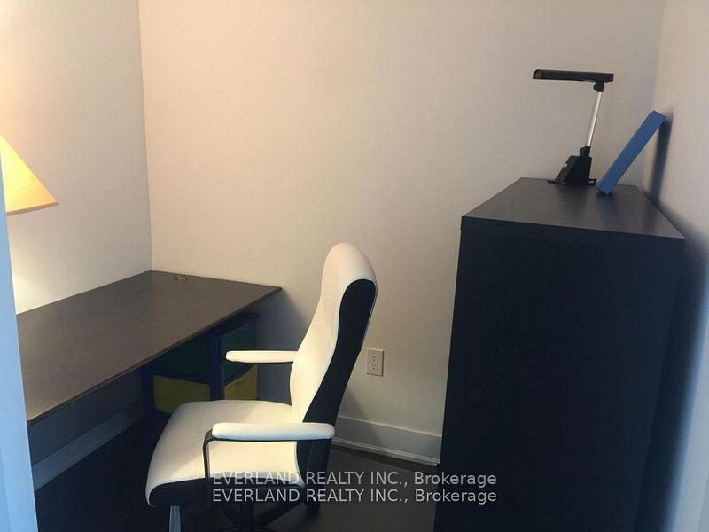 Photo 4 of Unit 1804, 955 Bay Street, Toronto, Bay Street Corridor — HOMEH