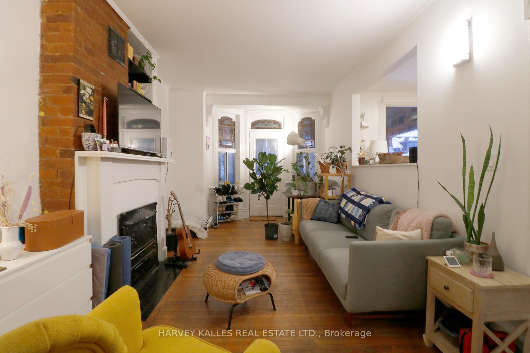 Photo 5 of Unit 2A, 107 Concord Avenue, Toronto, Palmerston-Little Italy — HOMEH