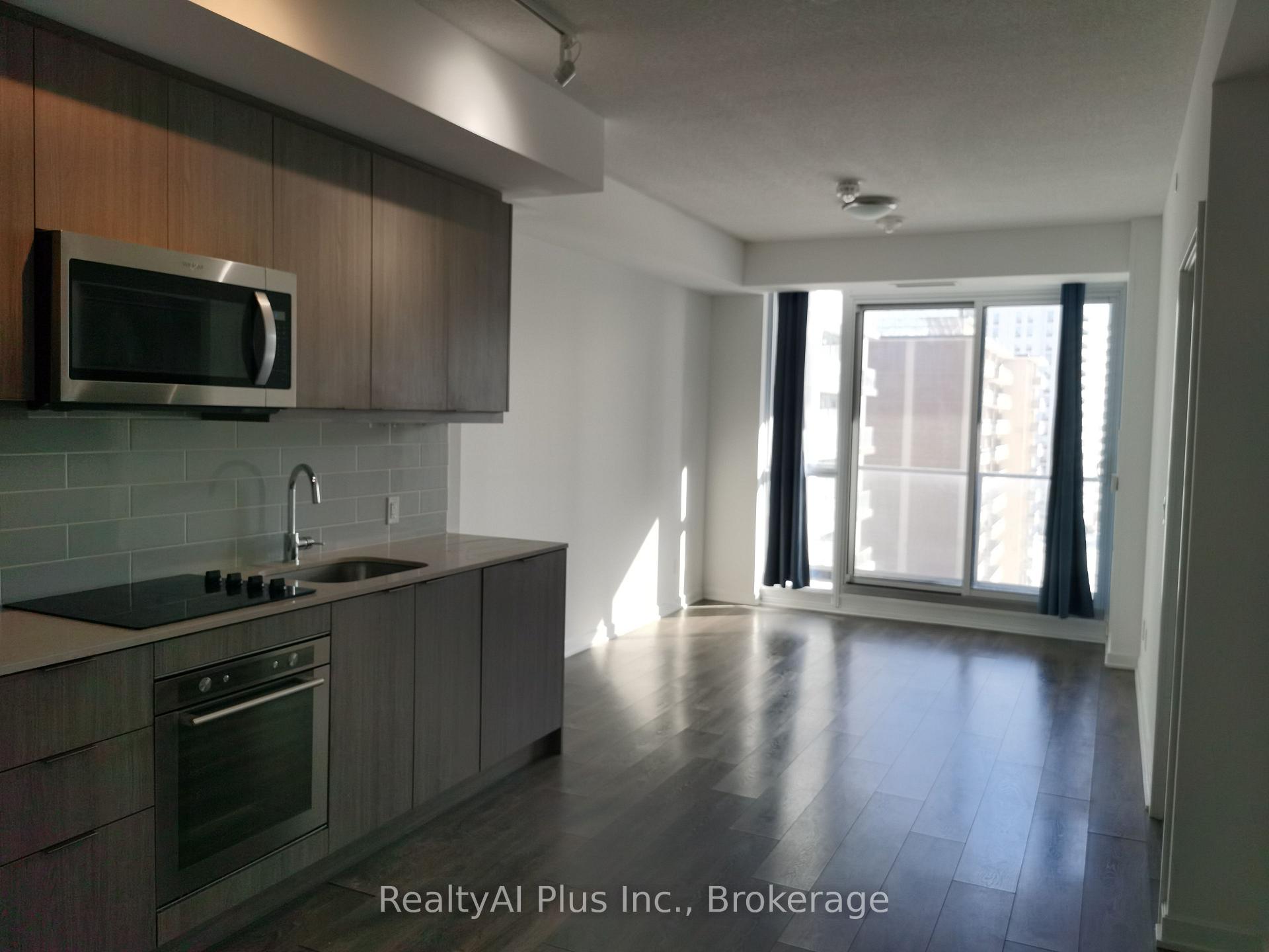 Front of Unit 605, 38 Forest Manor Road