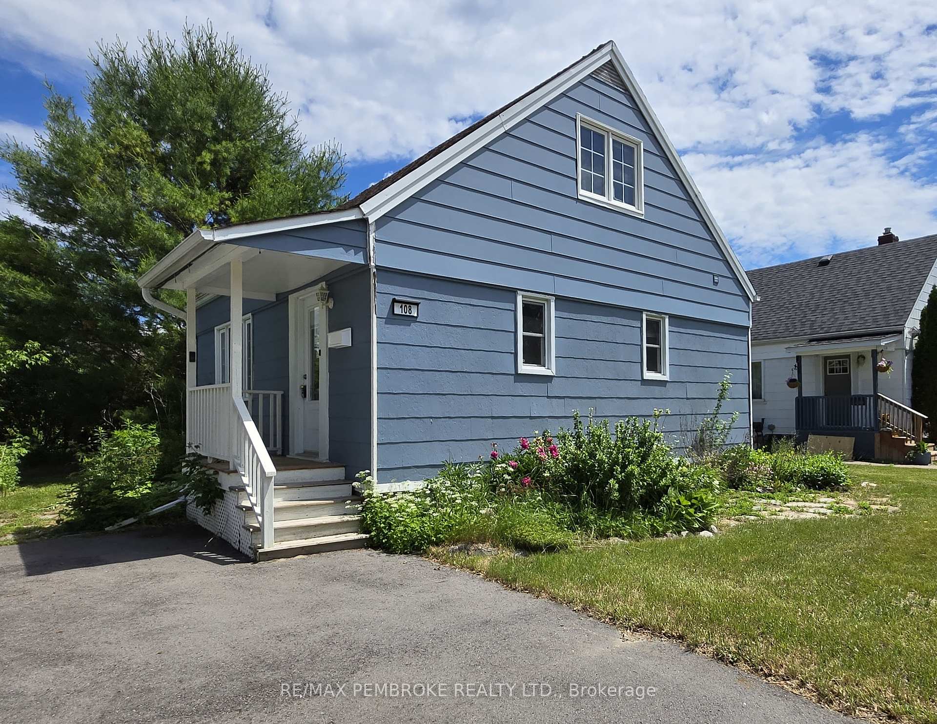 Photo 1 of 108 Third Avenue, Arnprior, Arnprior — HOMEH