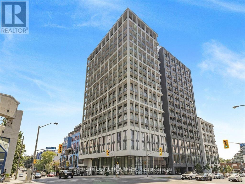 Photo 1 of Unit 610, 2020 Bathurst Street, Toronto, Humewood-Cedarvale — HOMEH