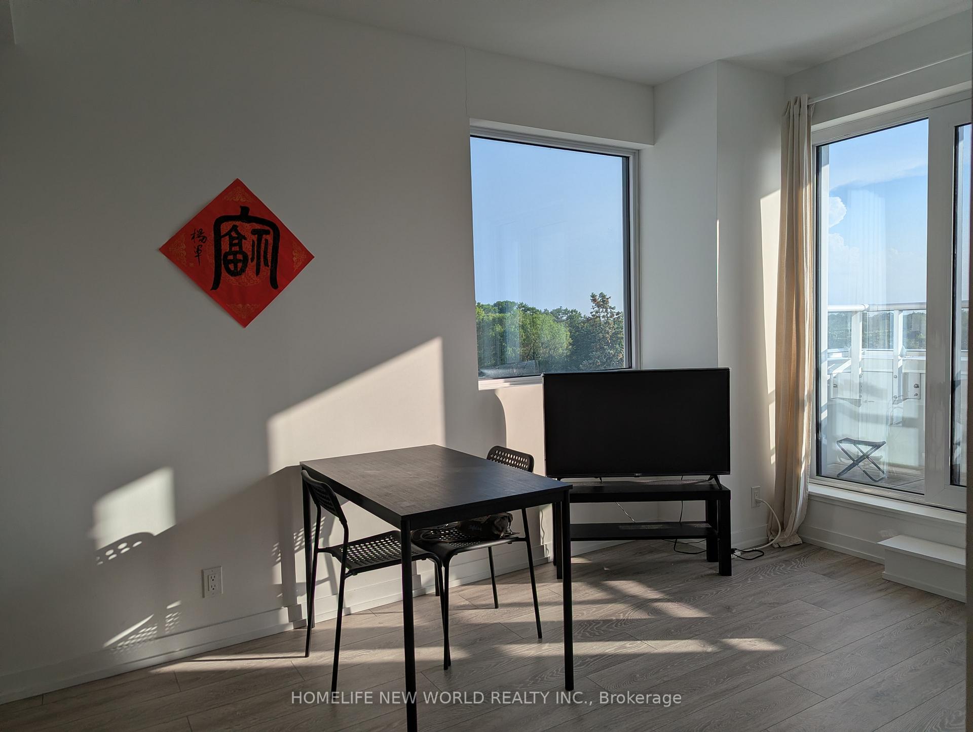 Photo 4 of Unit 610, 2020 Bathurst Street, Toronto, Humewood-Cedarvale — HOMEH