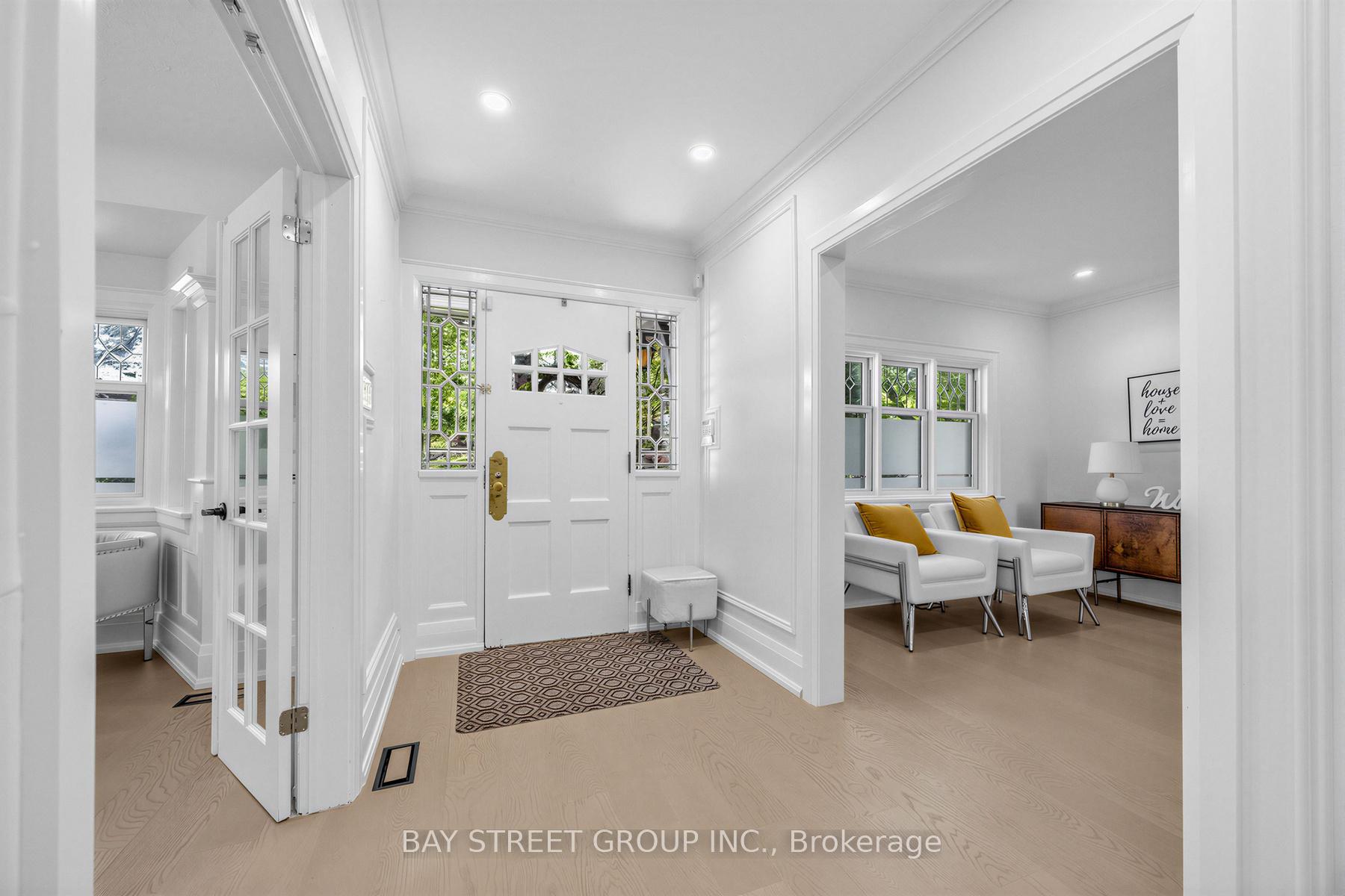 Photo 4 of 136 Humbercrest Boulevard, Toronto, Runnymede-Bloor West Village — HOMEH