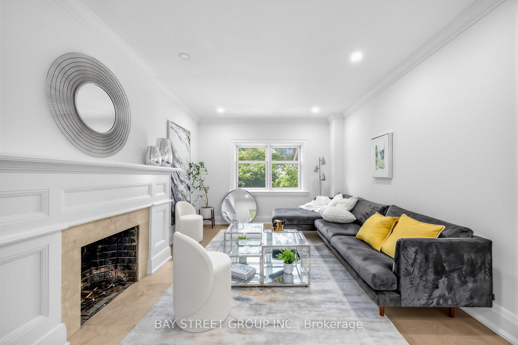 Photo 7 of 136 Humbercrest Boulevard, Toronto, Runnymede-Bloor West Village — HOMEH
