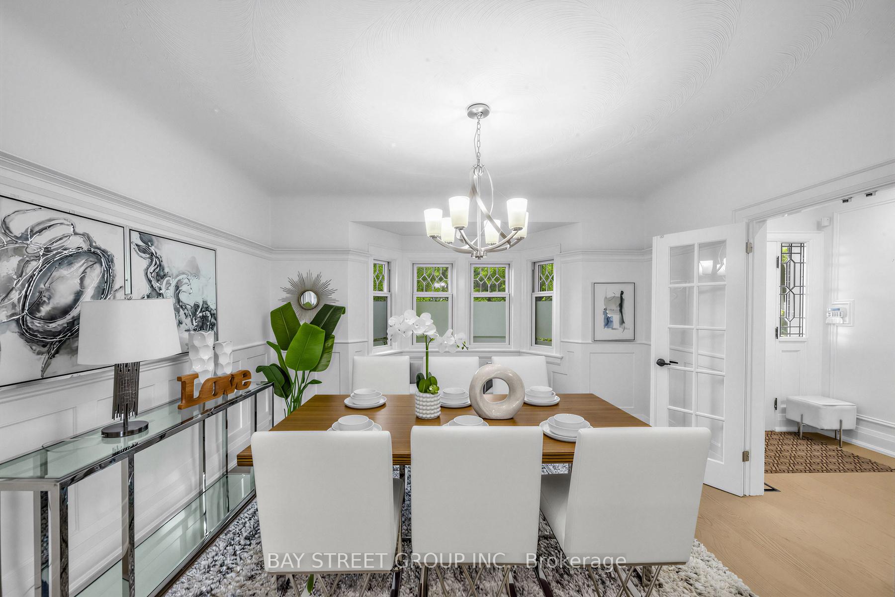 Photo 10 of 136 Humbercrest Boulevard, Toronto, Runnymede-Bloor West Village — HOMEH