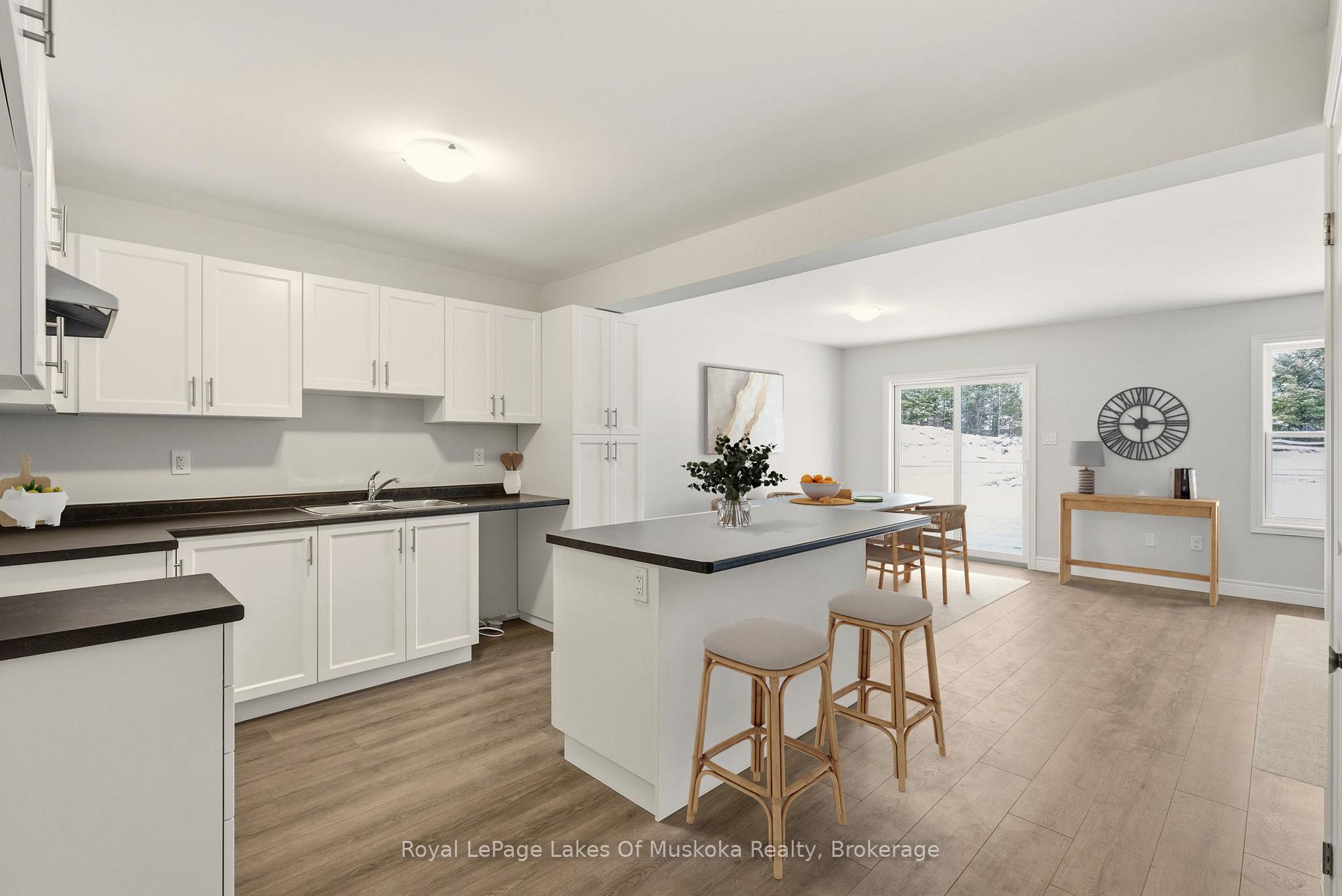Photo 16 of 17 Mcconnell Crescent, Bracebridge, Macaulay — HOMEH