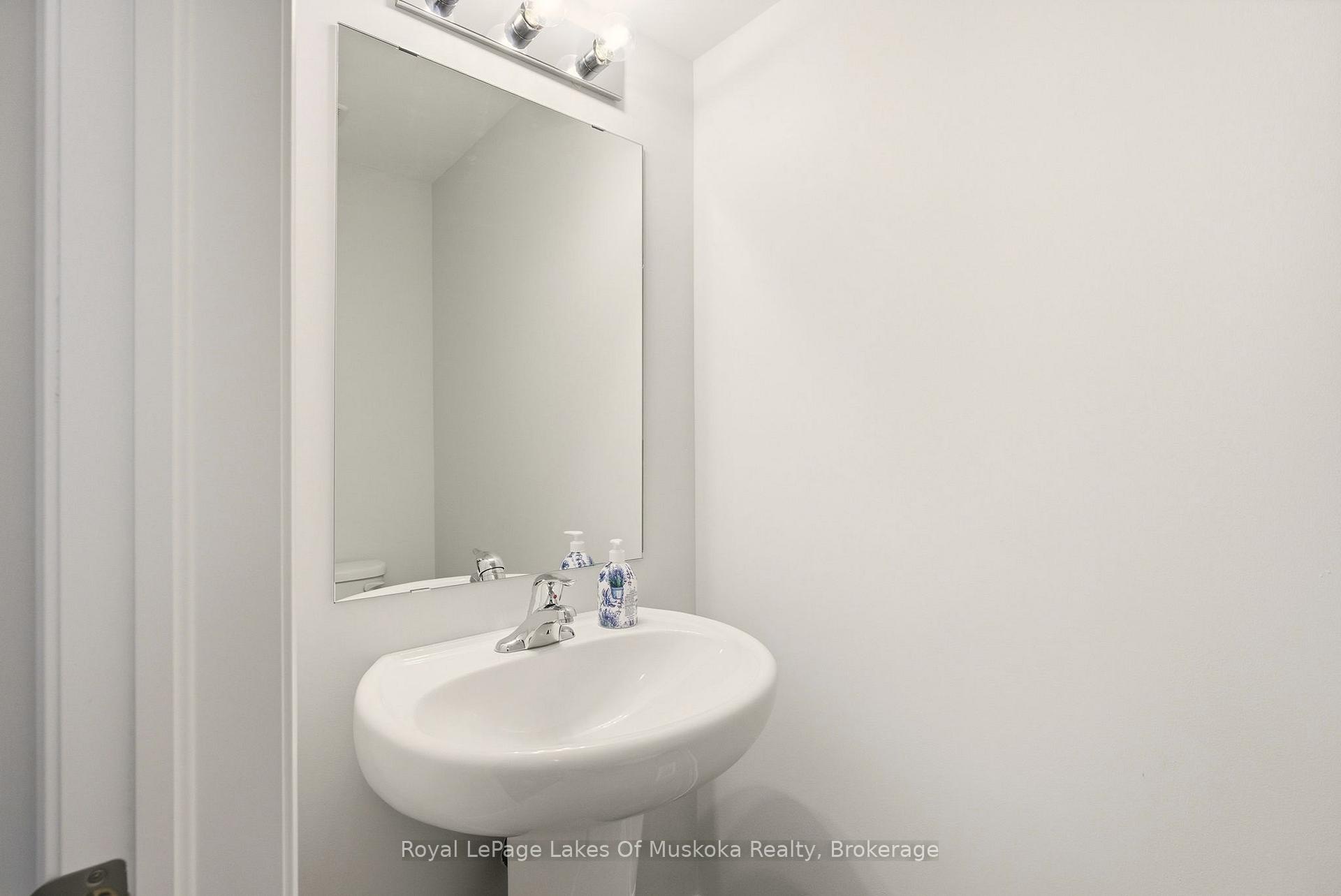 Photo 14 of 17 Mcconnell Crescent, Bracebridge, Macaulay — HOMEH