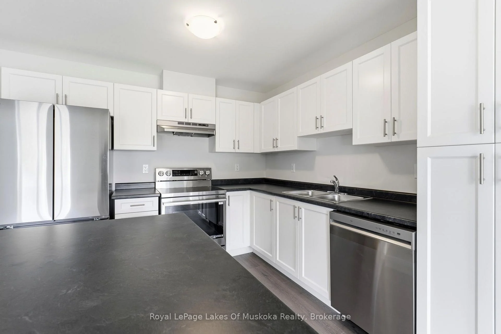 Photo 25 of 17 Mcconnell Crescent, Bracebridge, Macaulay — HOMEH