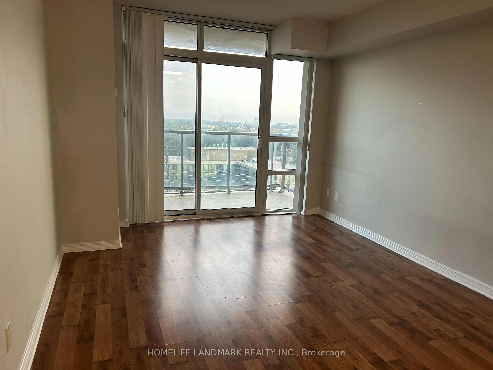 Photo 10 of Unit 1406, 3 Michael Power Place S, Etobicoke, Islington-City Centre West — HOMEH