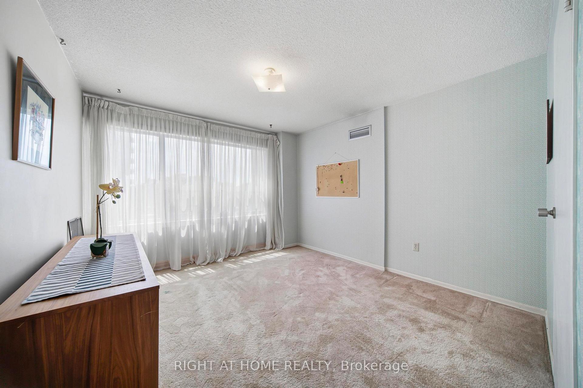Photo 17 of Unit 419, 475 The West Mall, Etobicoke, Etobicoke West Mall — HOMEH