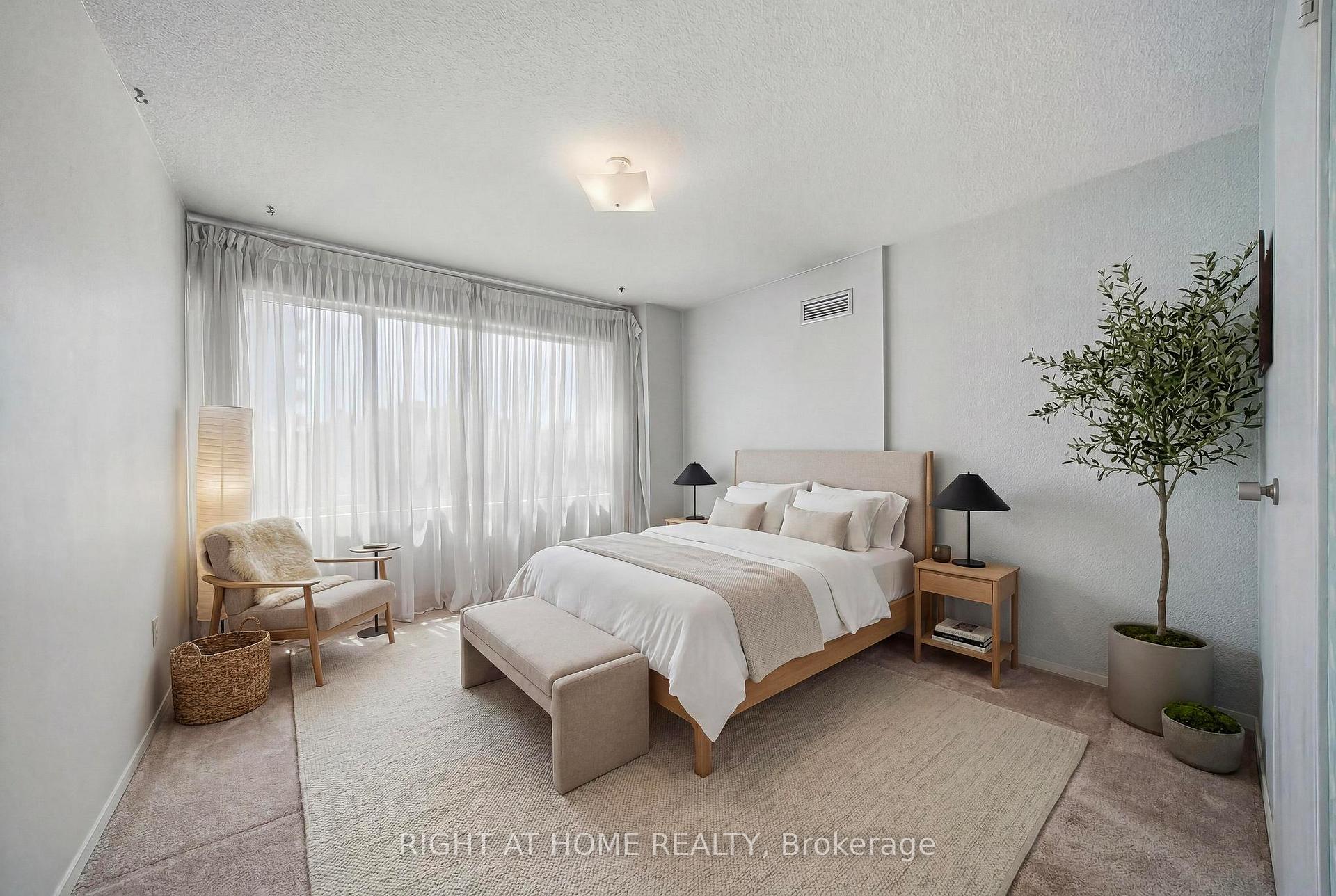 Photo 18 of Unit 419, 475 The West Mall, Etobicoke, Etobicoke West Mall — HOMEH