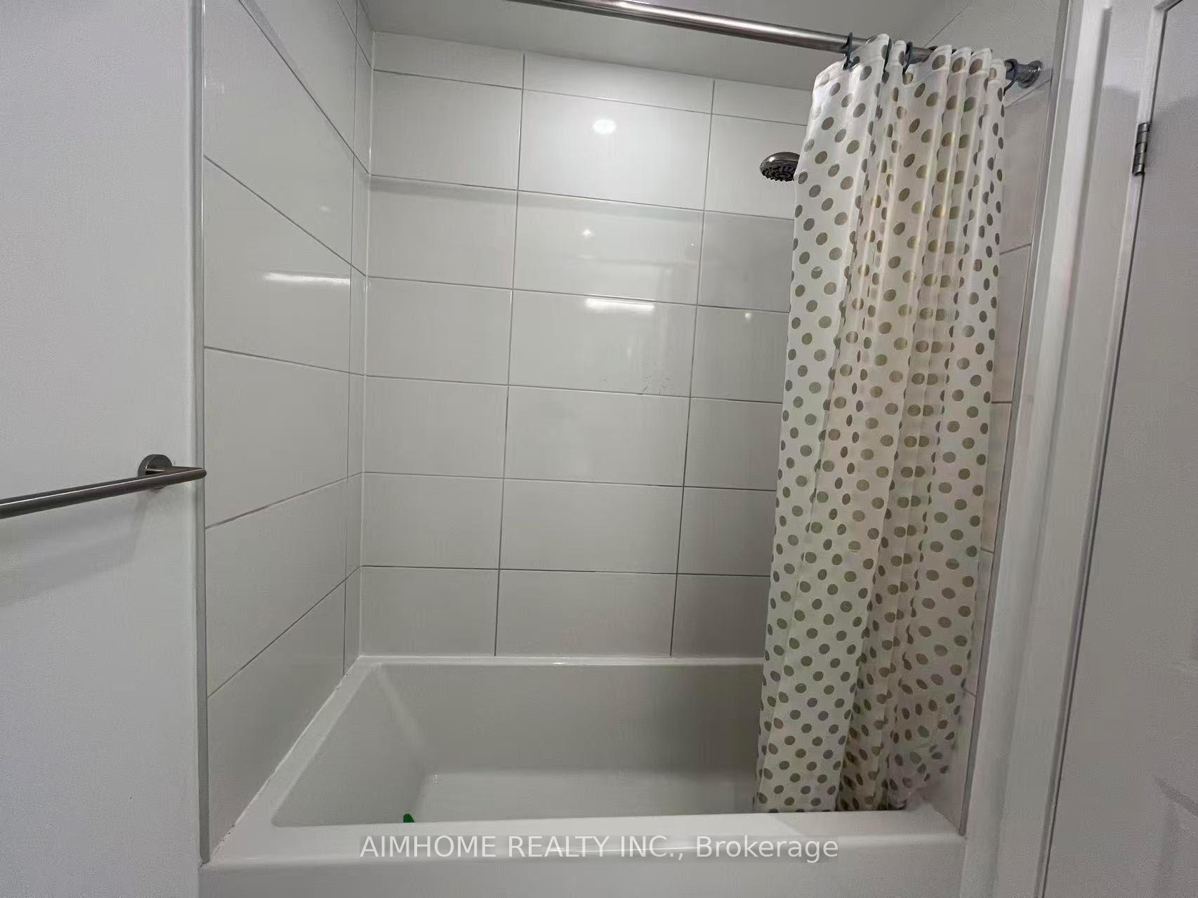 Photo 5 of Unit 4707, 395 Bloor Street E, Toronto, North St. James Town — HOMEH