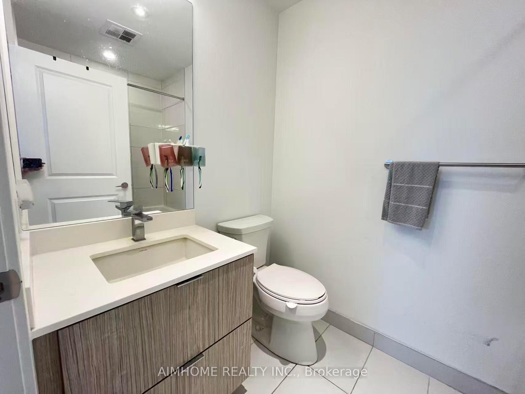 Photo 6 of Unit 4707, 395 Bloor Street E, Toronto, North St. James Town — HOMEH