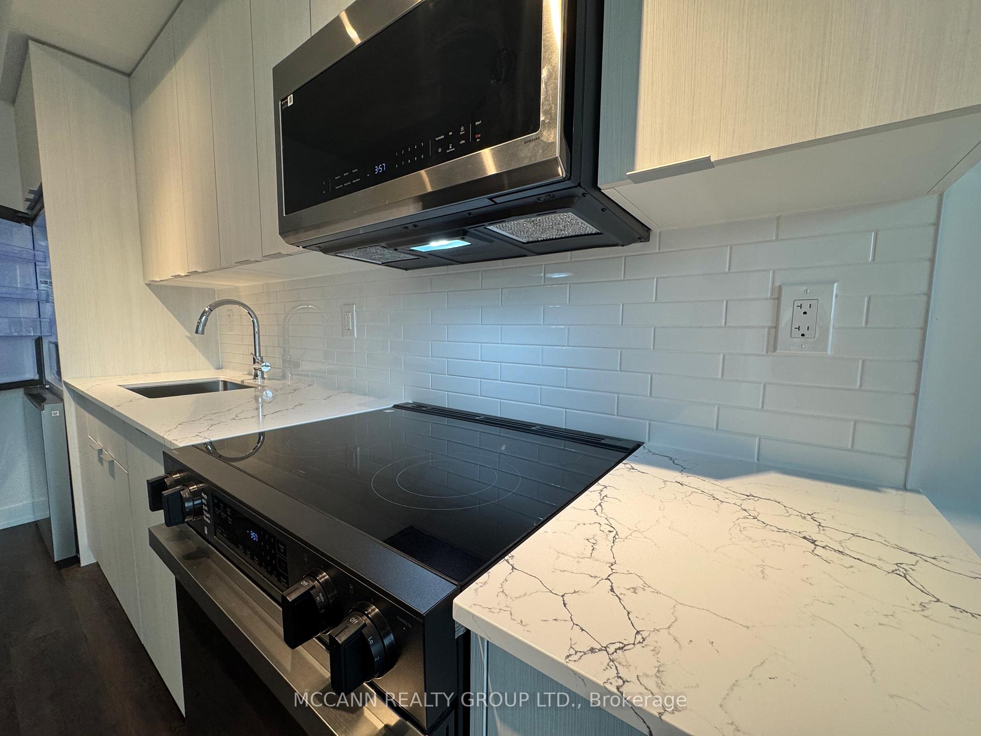 Photo 7 of Unit 301, 2075 Lakeshore Road, Burlington, Brant — HOMEH