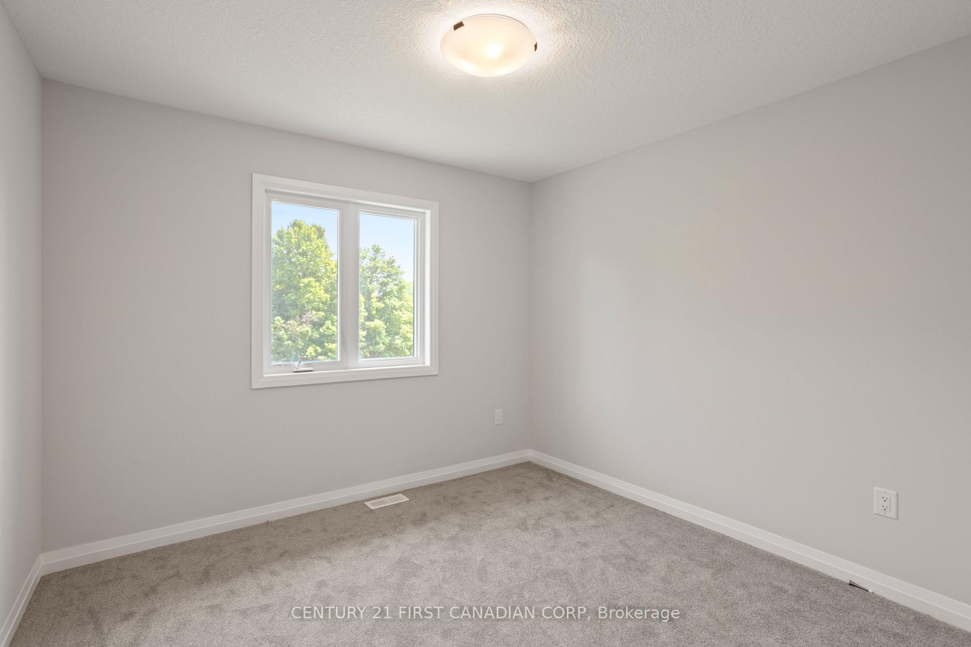 Photo 22 of 6901 Heathwoods Avenue, London, South V — HOMEH