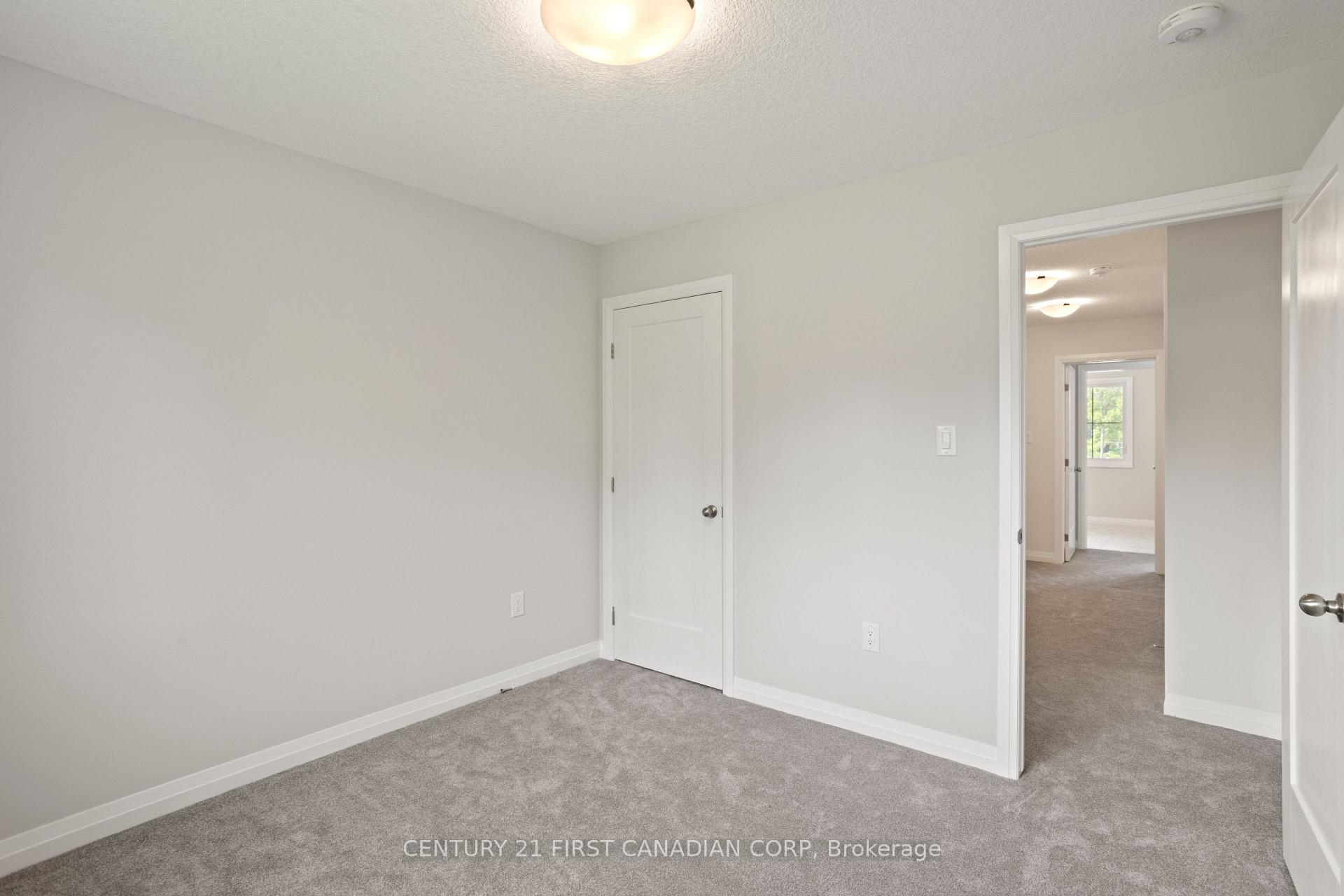 Photo 23 of 6901 Heathwoods Avenue, London, South V — HOMEH