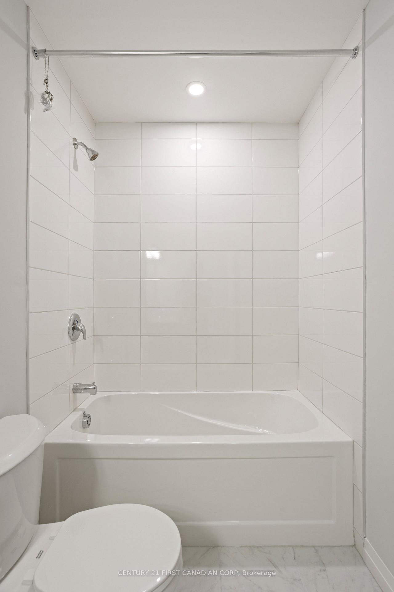 Photo 27 of 6901 Heathwoods Avenue, London, South V — HOMEH