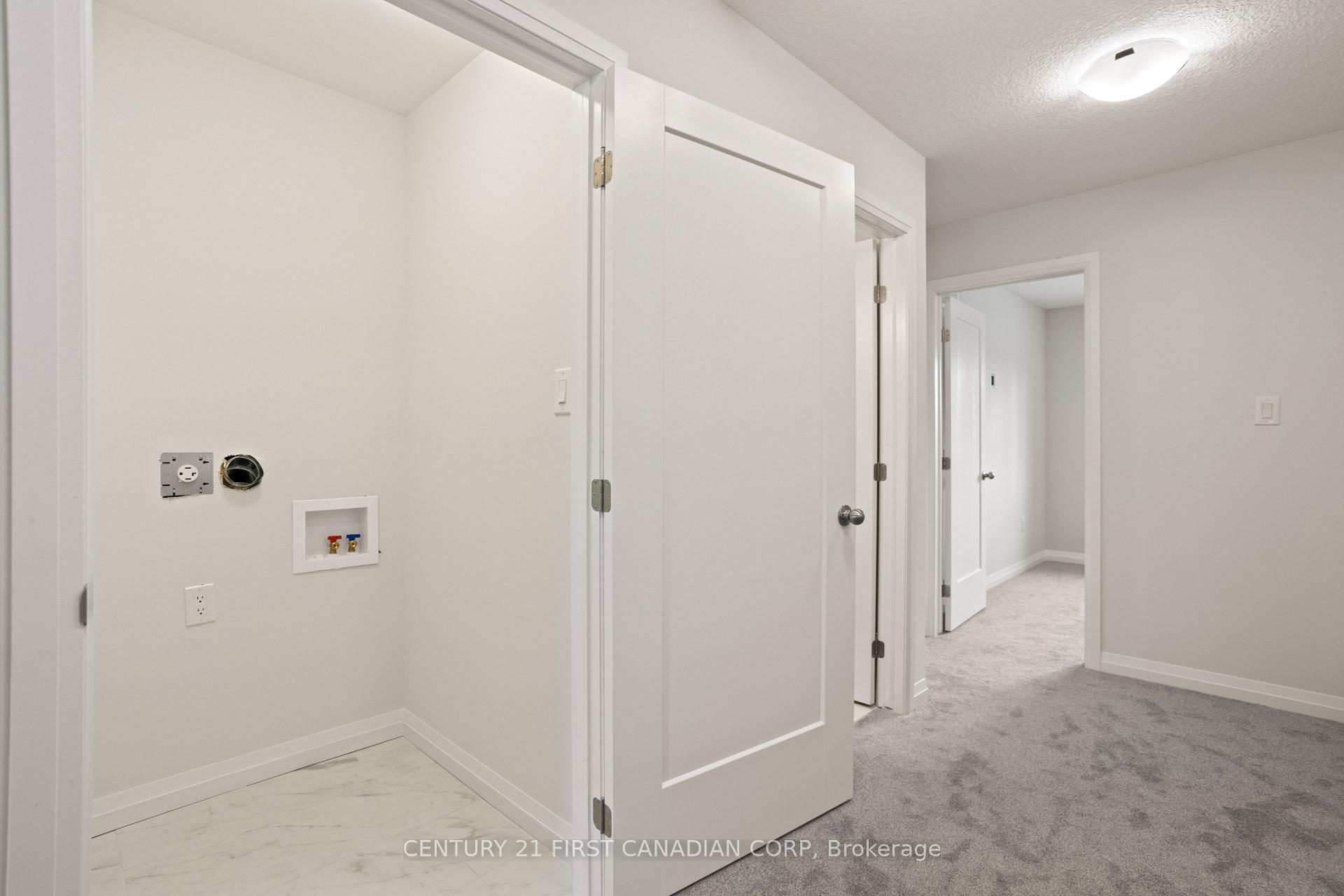 Photo 28 of 6901 Heathwoods Avenue, London, South V — HOMEH