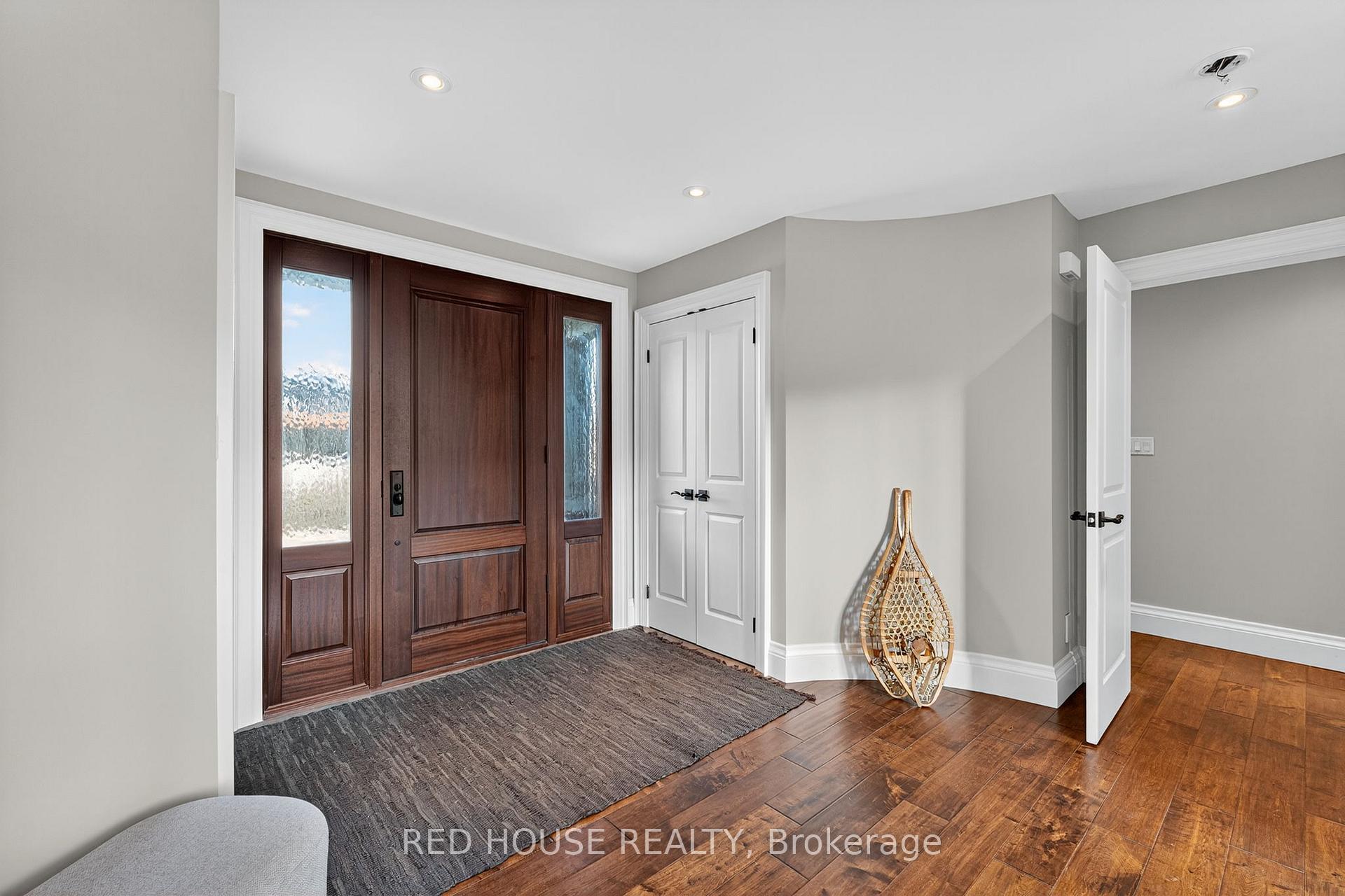 Photo 3 of 162 Delphi Lane N, Blue Mountains — HOMEH